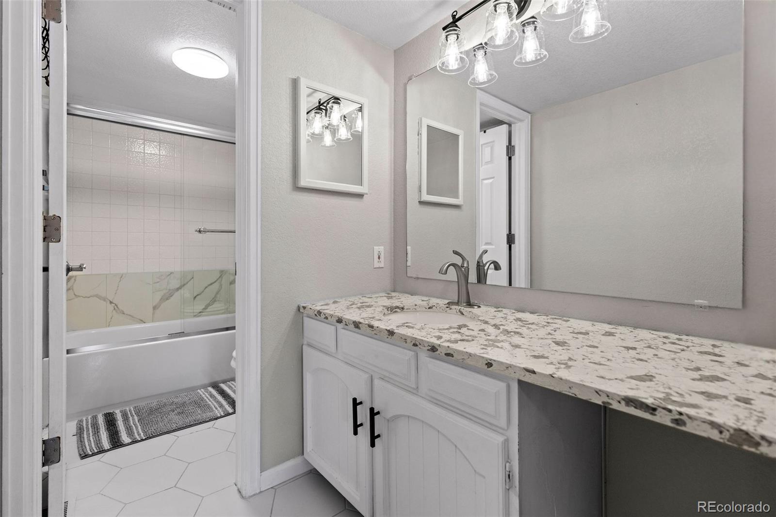MLS Image #10 for 6570 e mississippi avenue 8,denver, Colorado
