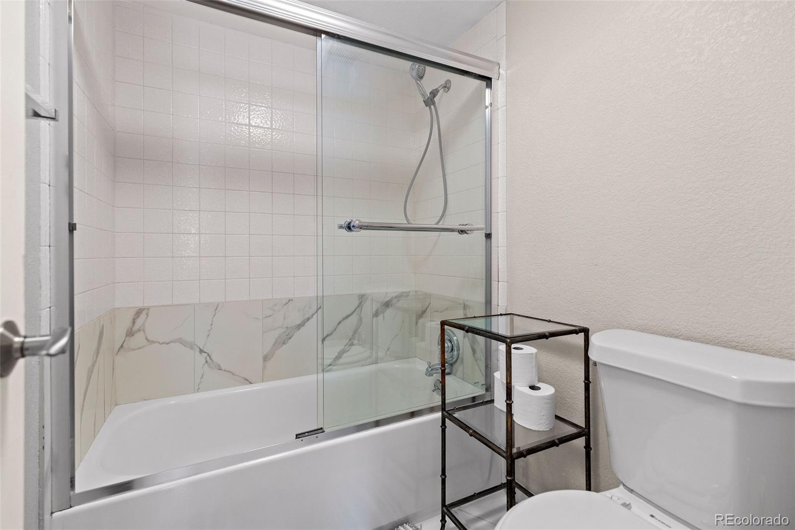 MLS Image #11 for 6570 e mississippi avenue 8,denver, Colorado