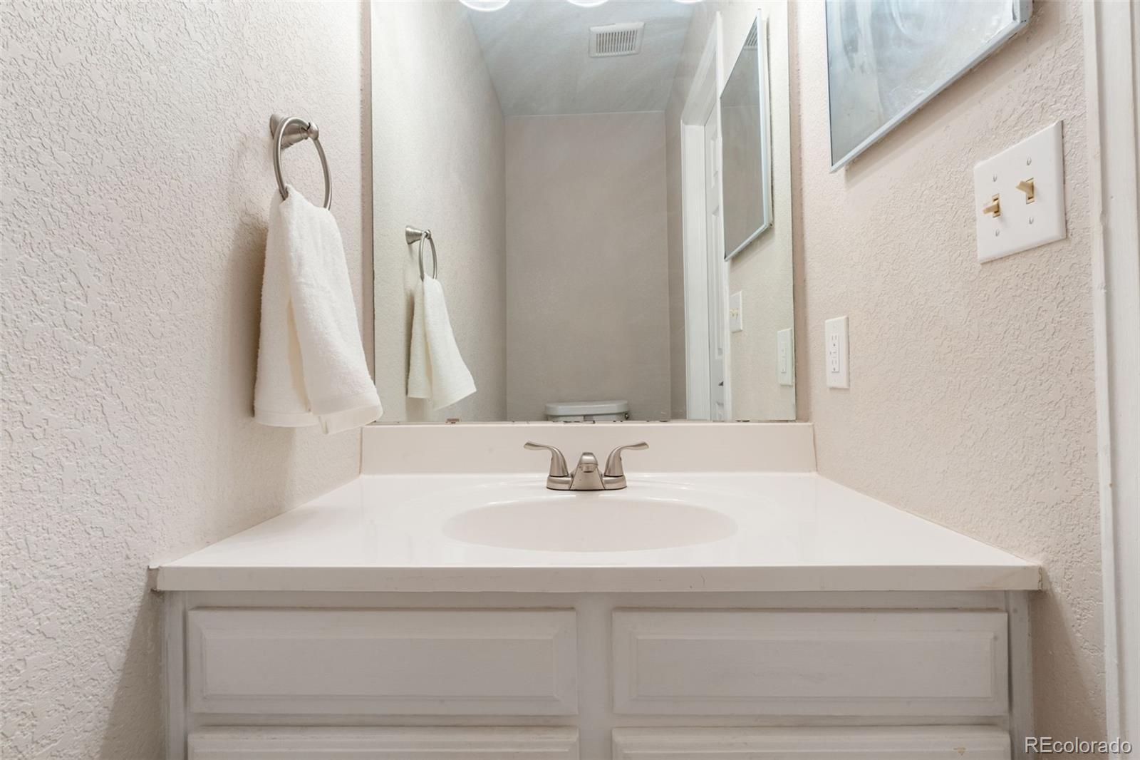 MLS Image #13 for 6570 e mississippi avenue 8,denver, Colorado