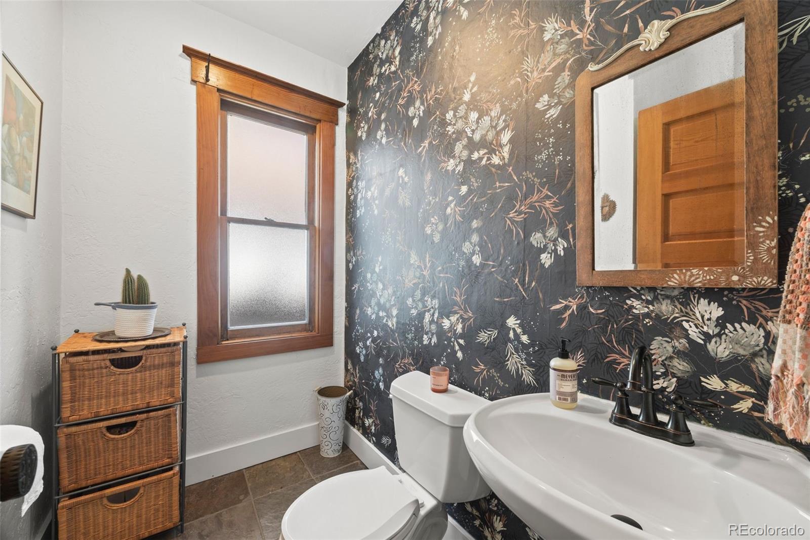 MLS Image #10 for 1510 s clarkson street,denver, Colorado