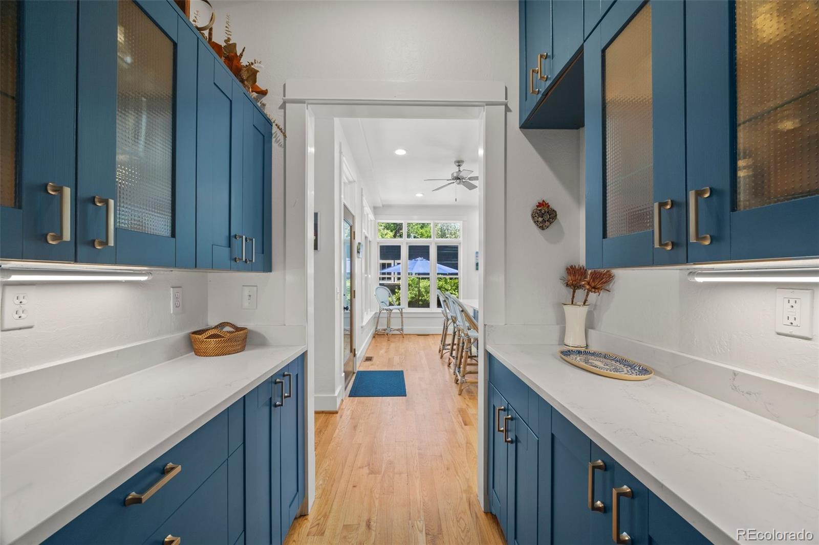 MLS Image #16 for 1510 s clarkson street,denver, Colorado