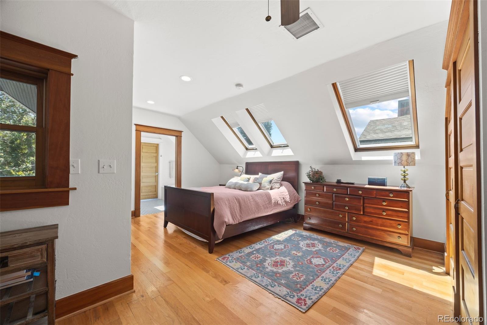 MLS Image #26 for 1510 s clarkson street,denver, Colorado