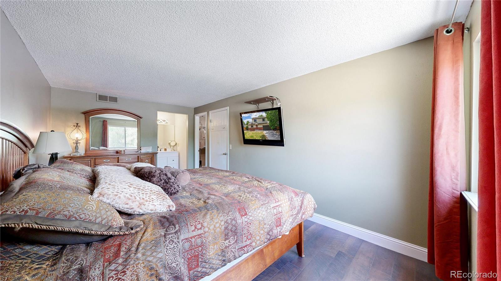 MLS Image #19 for 4887 s field way,littleton, Colorado