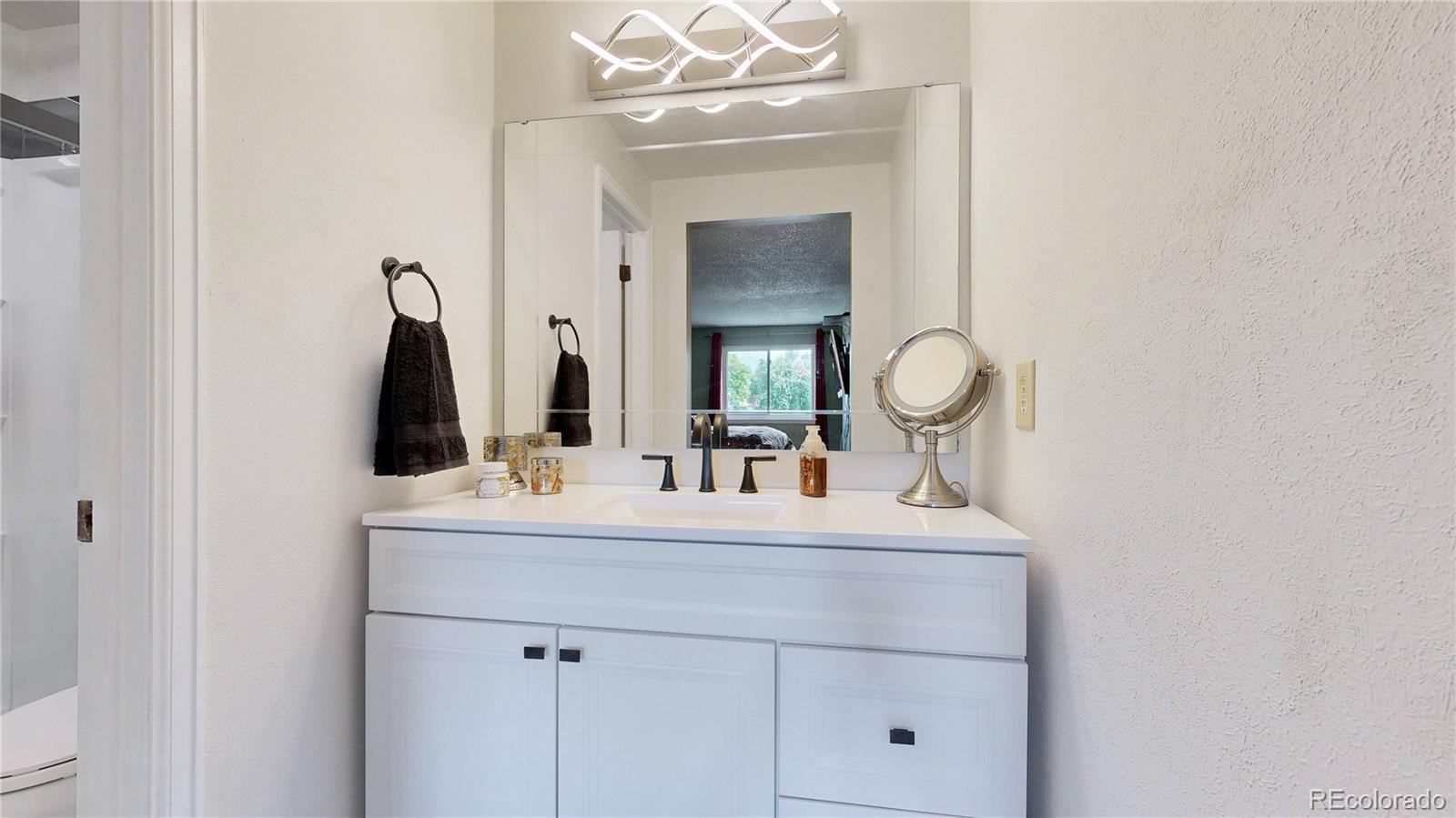 MLS Image #20 for 4887 s field way,littleton, Colorado