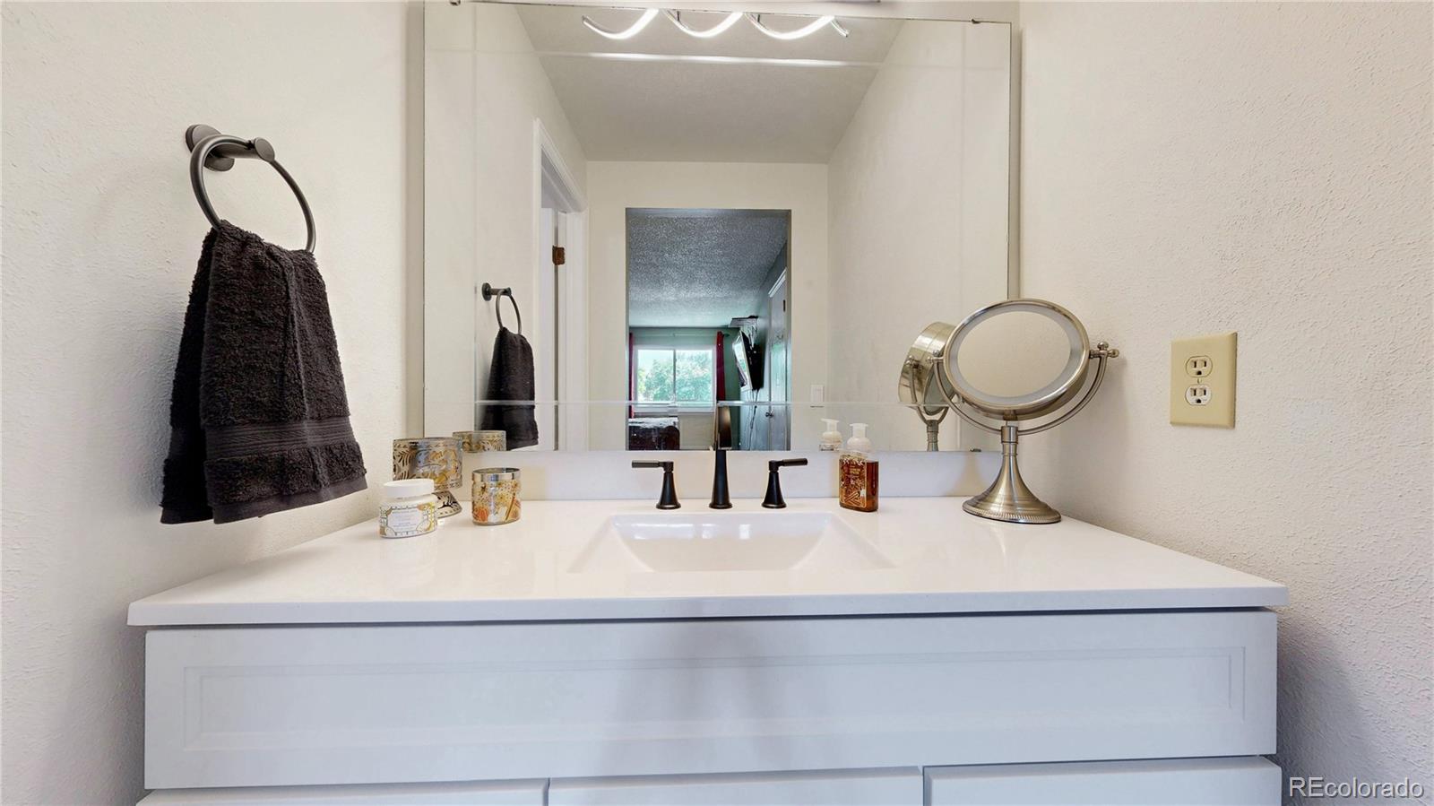 MLS Image #21 for 4887 s field way,littleton, Colorado