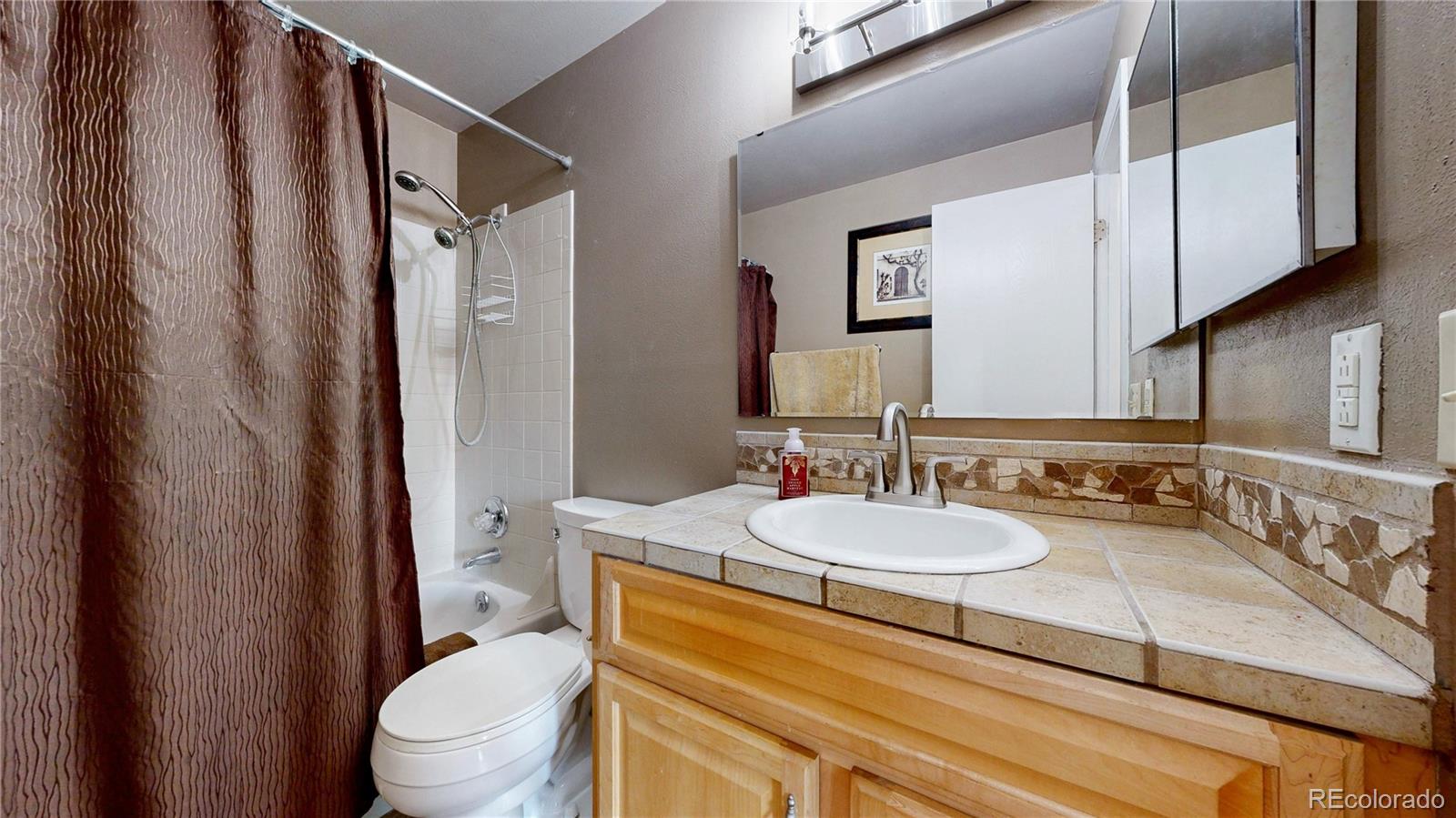 MLS Image #27 for 4887 s field way,littleton, Colorado