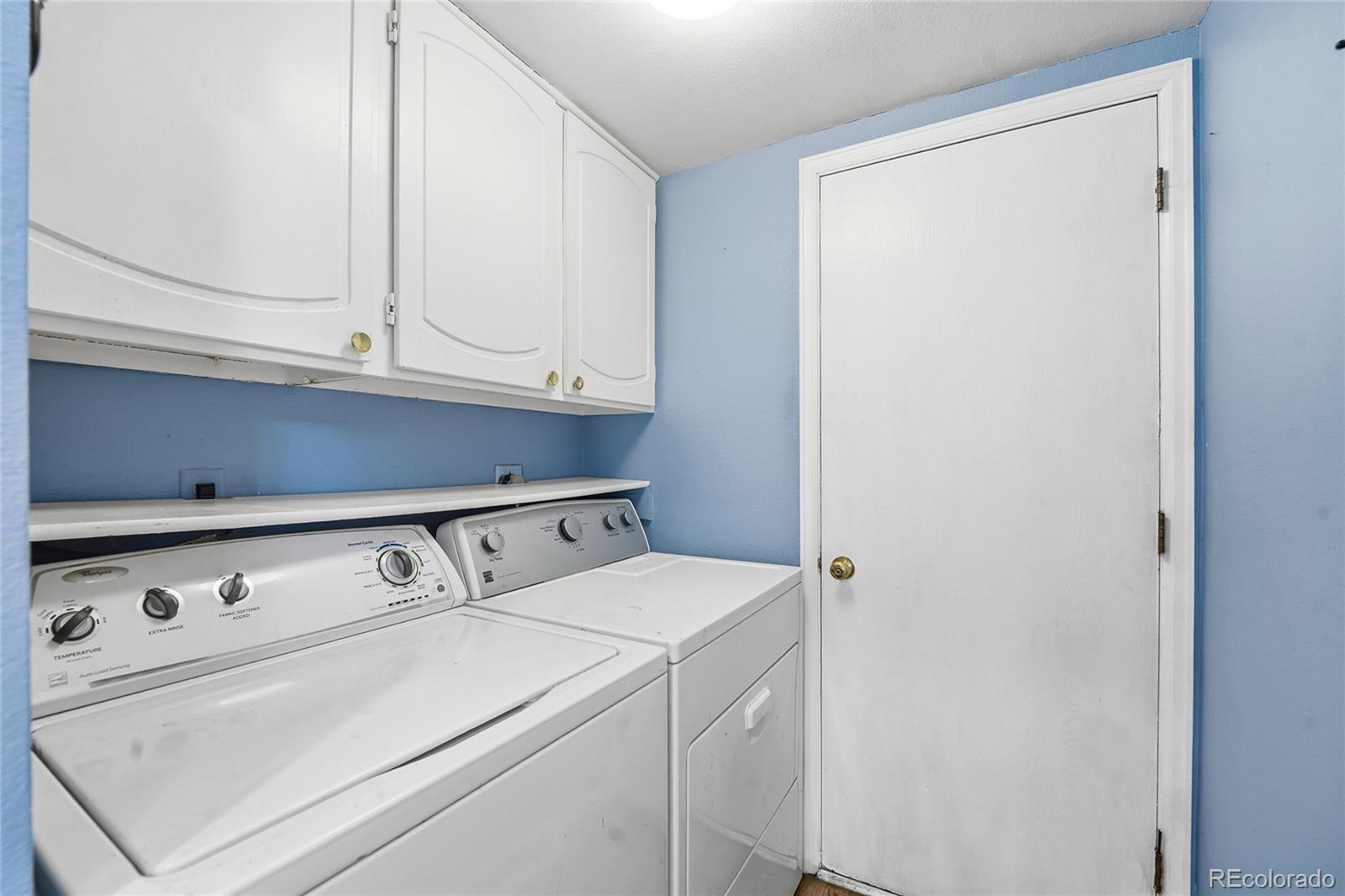 MLS Image #18 for 6982 s niagara court,englewood, Colorado