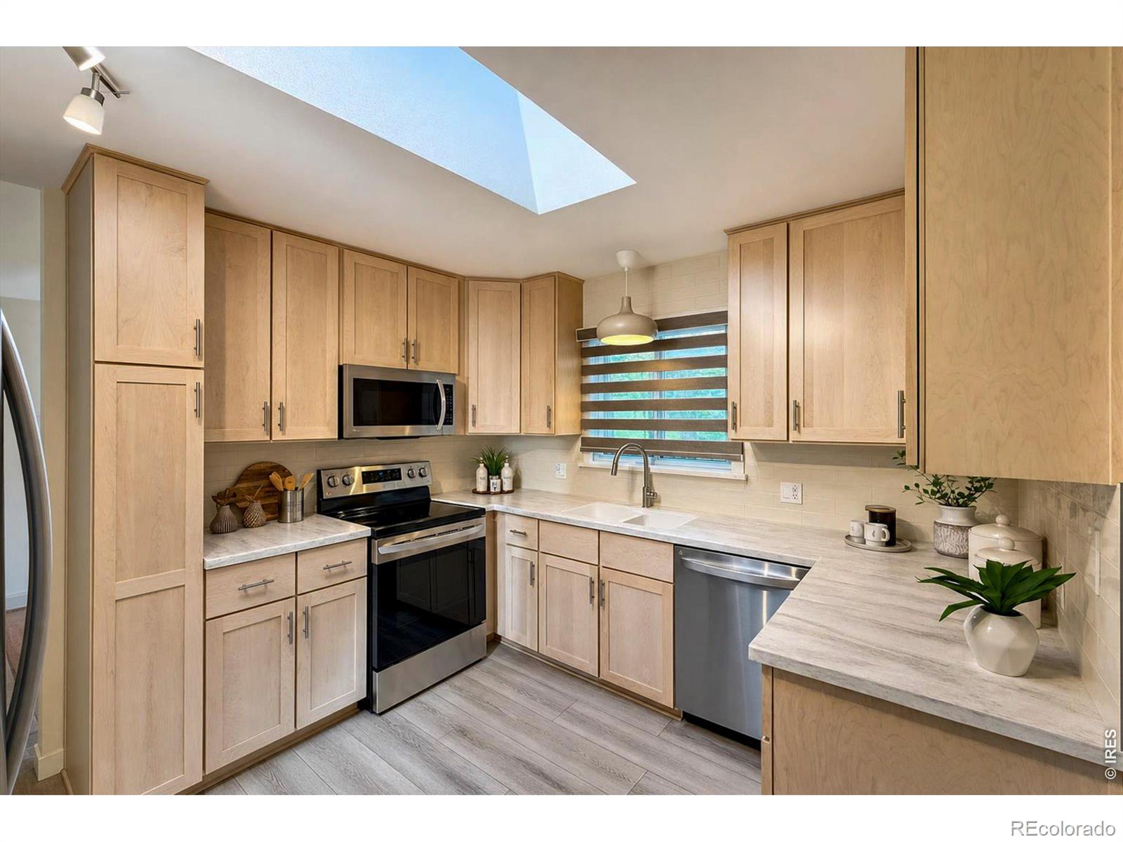 MLS Image #12 for 300  crestridge lane,longmont, Colorado