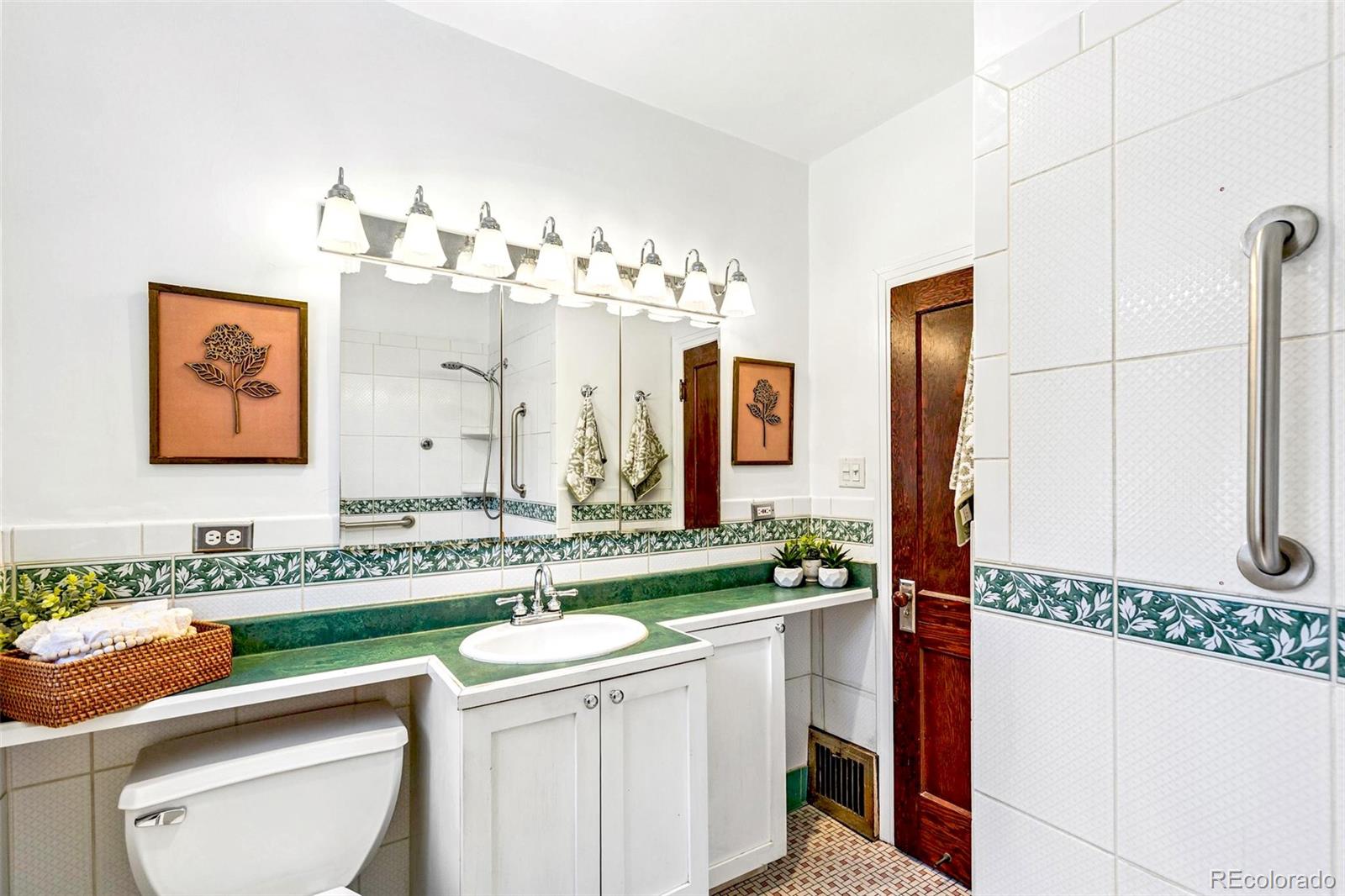 MLS Image #19 for 2660  meade street,denver, Colorado