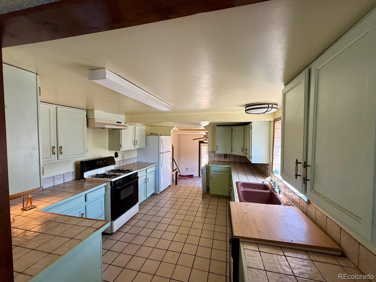 MLS Image #7 for 2625 w yale avenue,denver, Colorado