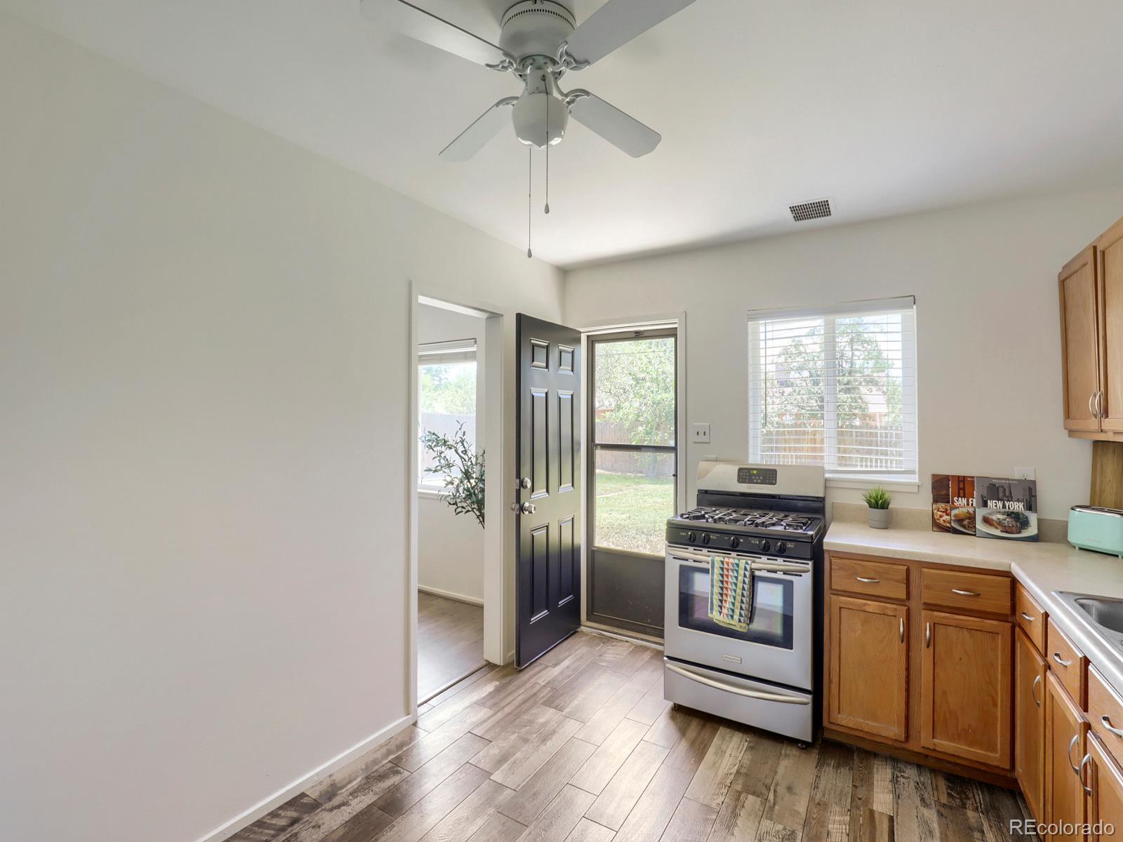 MLS Image #8 for 861  racine street,aurora, Colorado