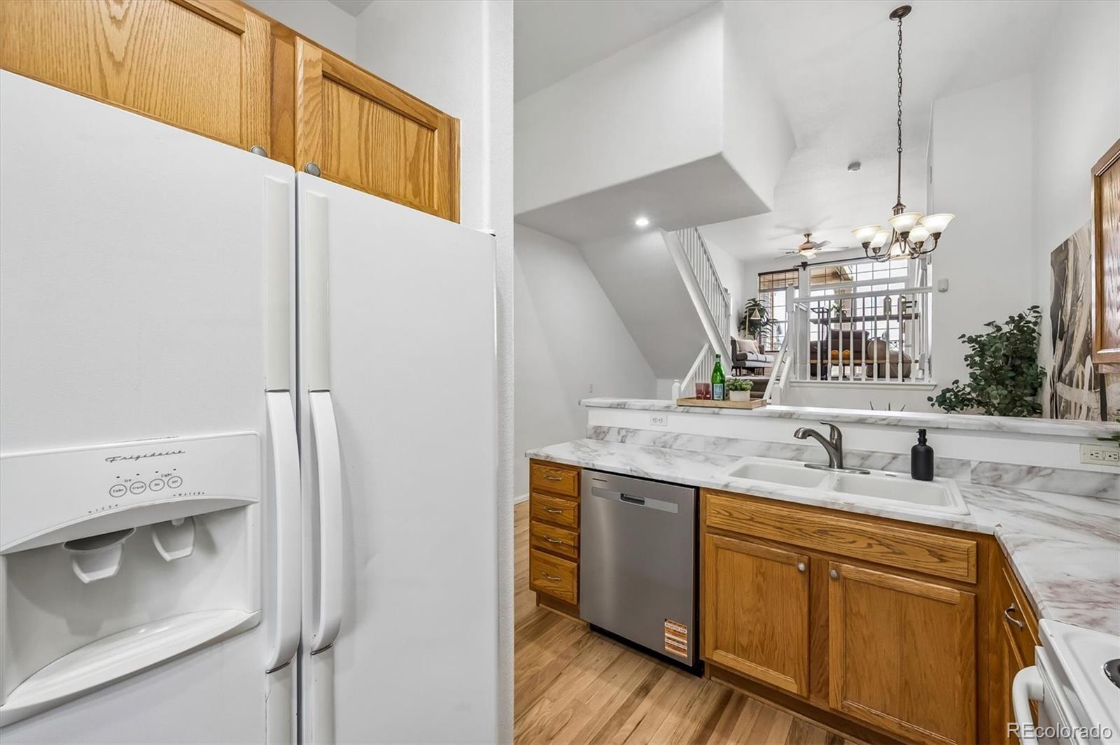 MLS Image #10 for 1375 s dayton court,denver, Colorado