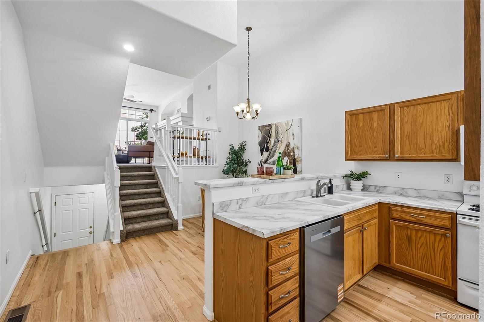 MLS Image #9 for 1375 s dayton court,denver, Colorado