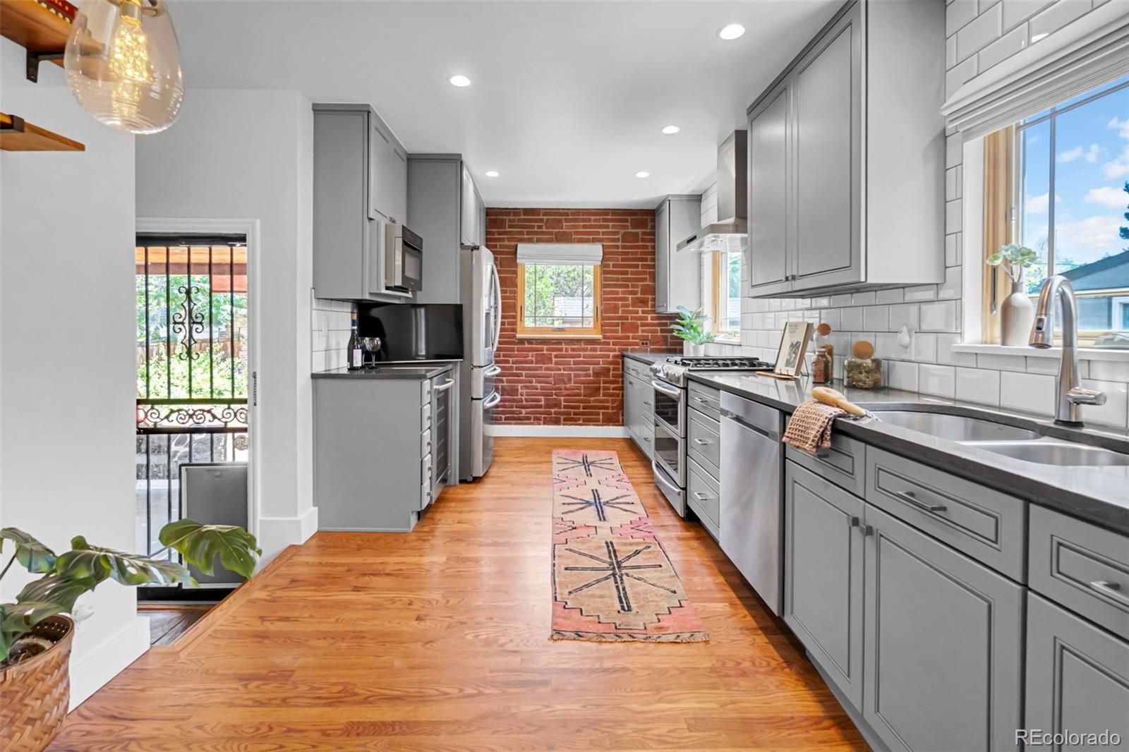 MLS Image #5 for 2534  kearney street,denver, Colorado