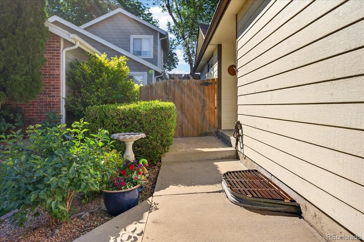 MLS Image #32 for 10462 w 84th place,arvada, Colorado