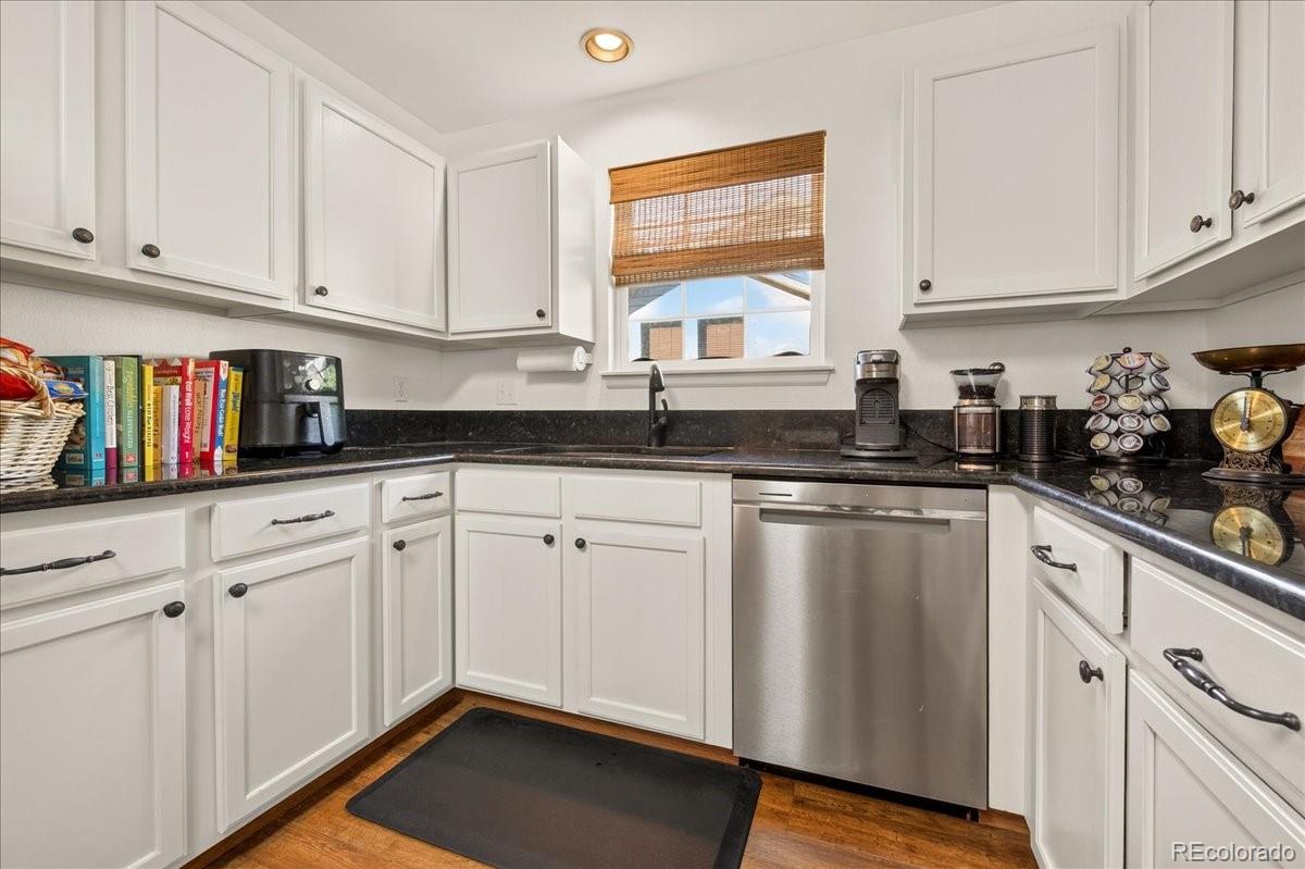MLS Image #7 for 10462 w 84th place,arvada, Colorado