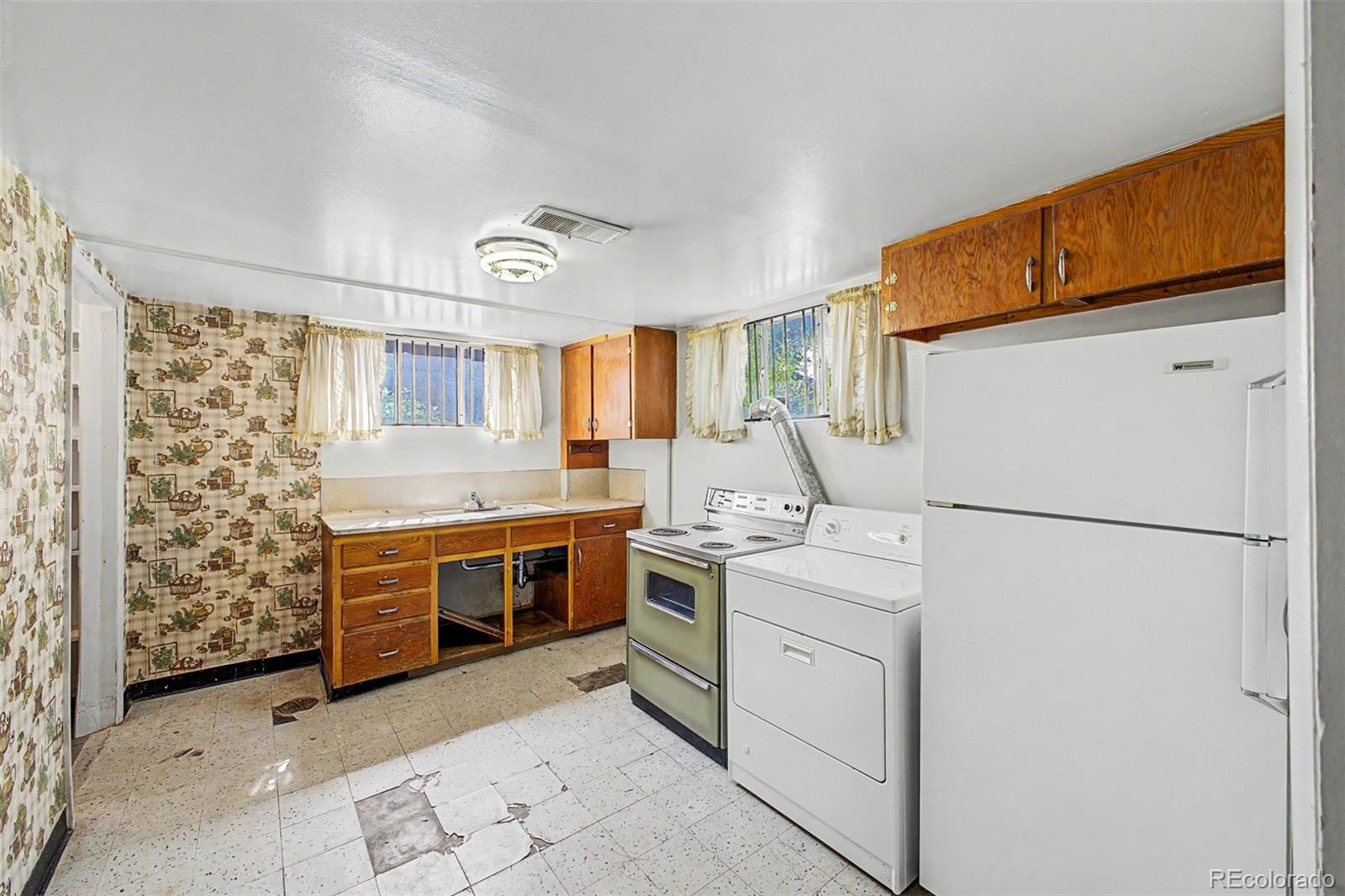 MLS Image #24 for 3302 s ogden street,englewood, Colorado