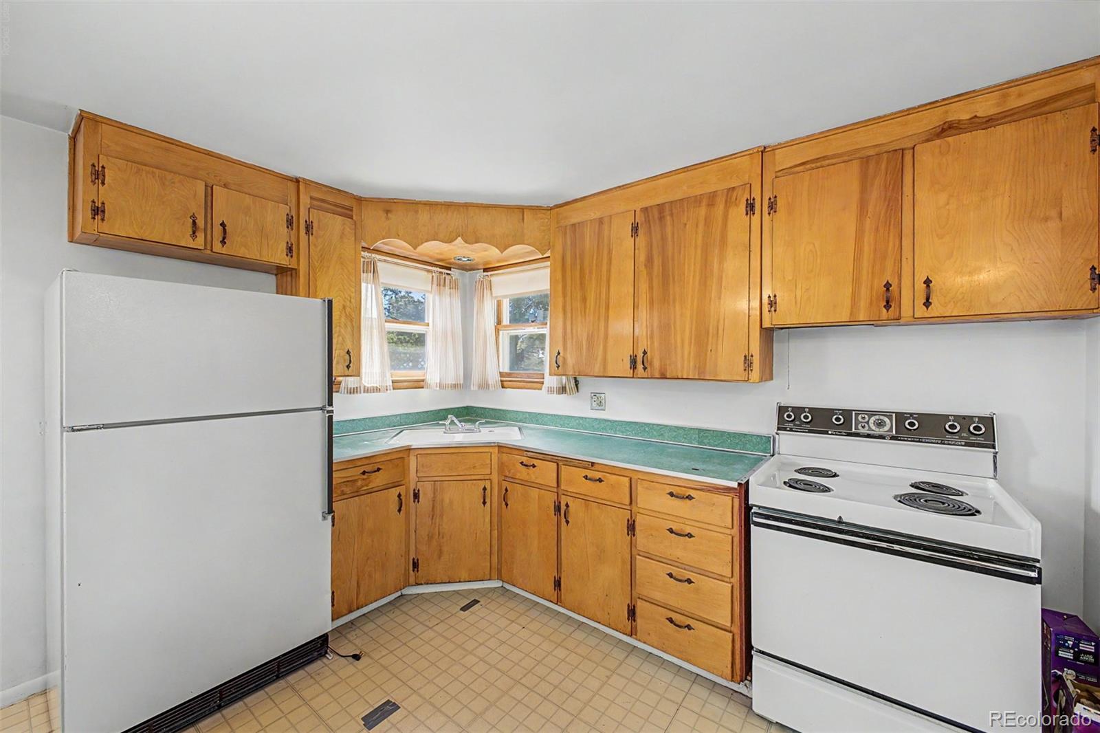 MLS Image #9 for 3302 s ogden street,englewood, Colorado