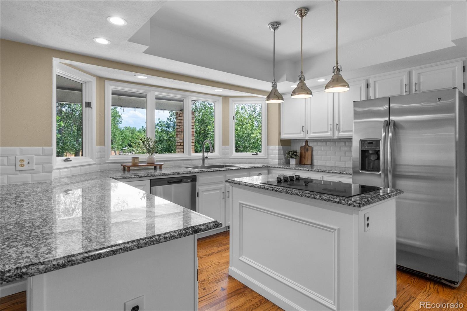 MLS Image #2 for 5796 s kittredge court,centennial, Colorado