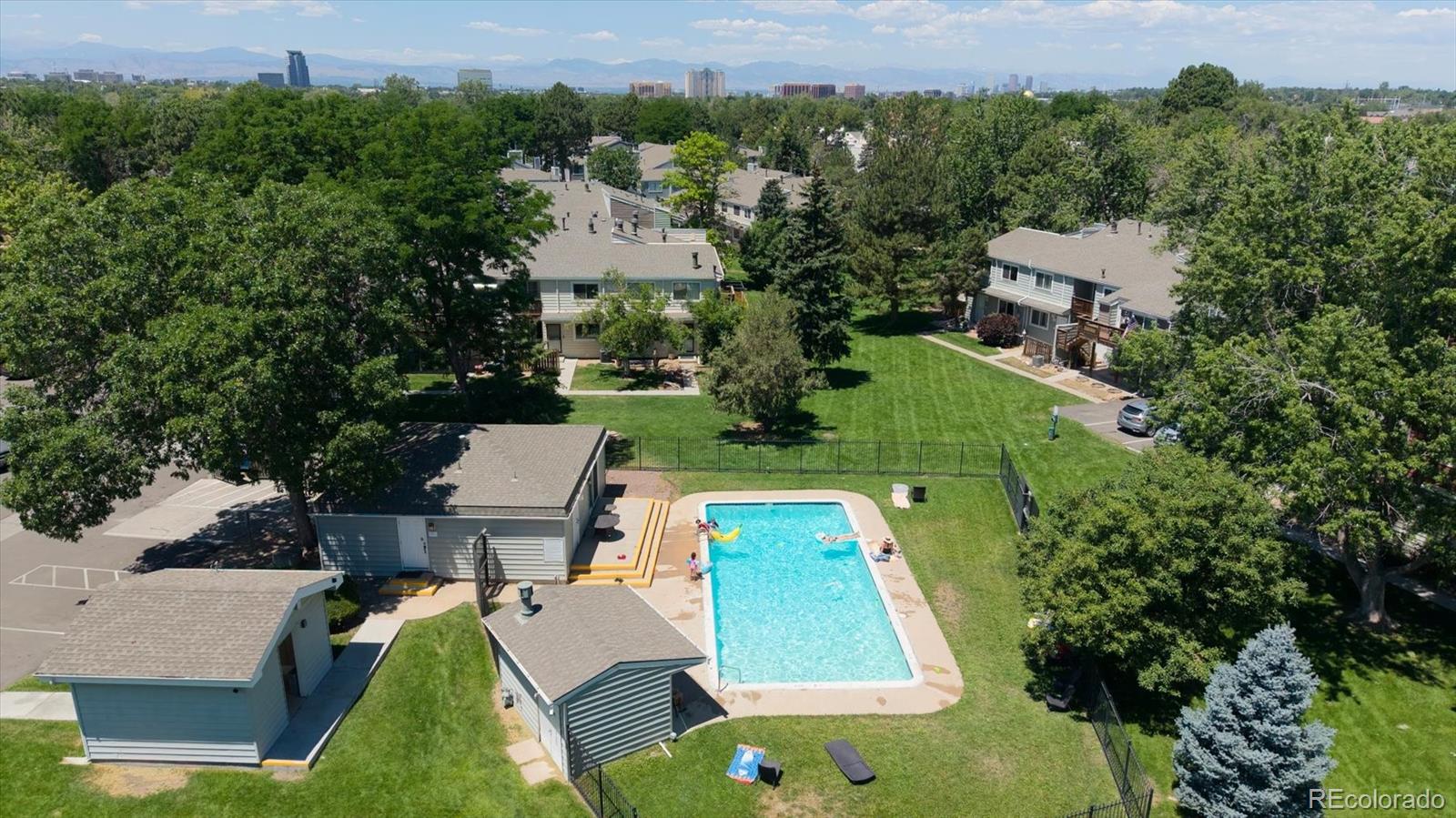 MLS Image #12 for 6825 e arizona avenue,denver, Colorado