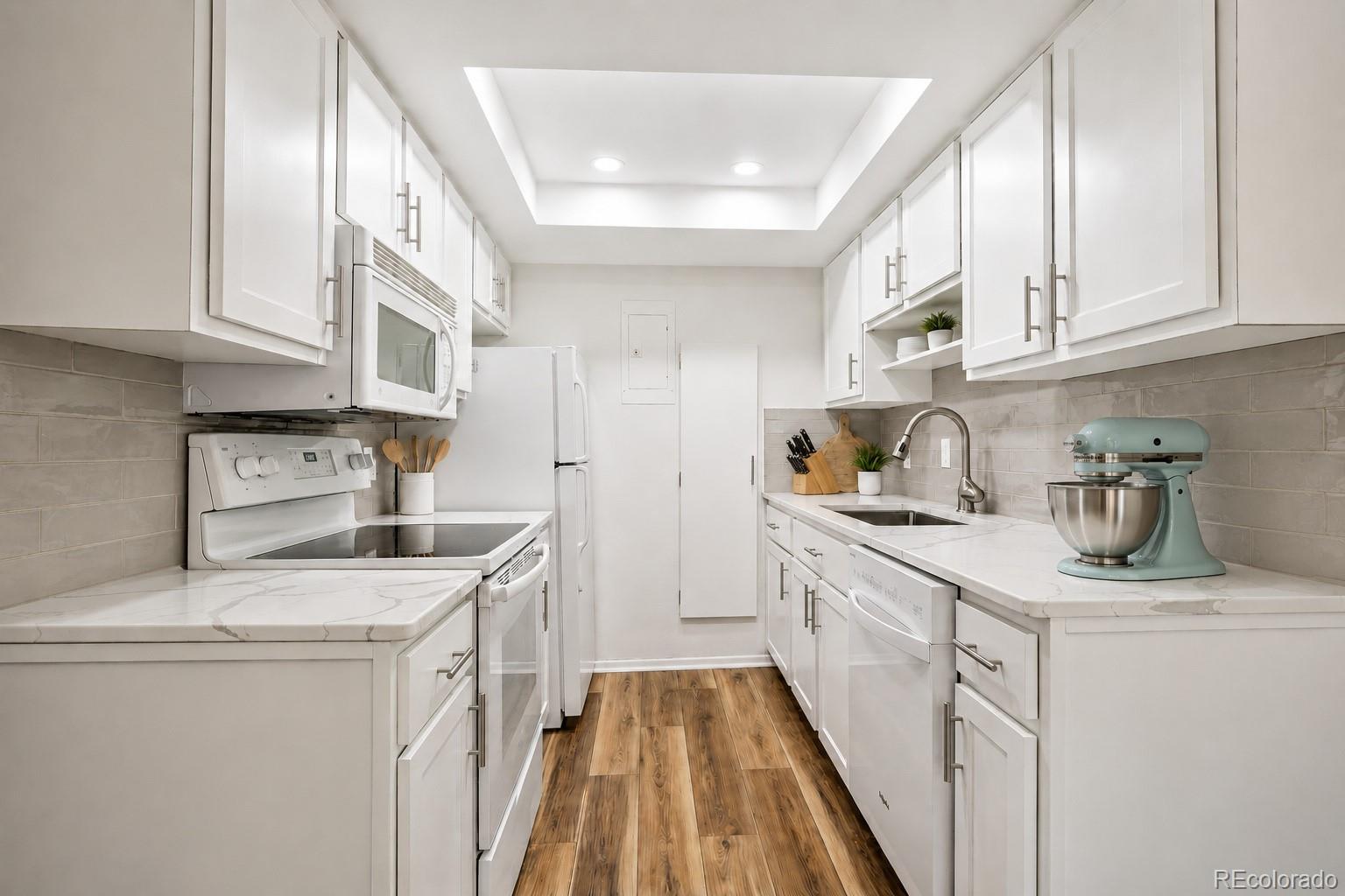 MLS Image #4 for 6825 e arizona avenue,denver, Colorado