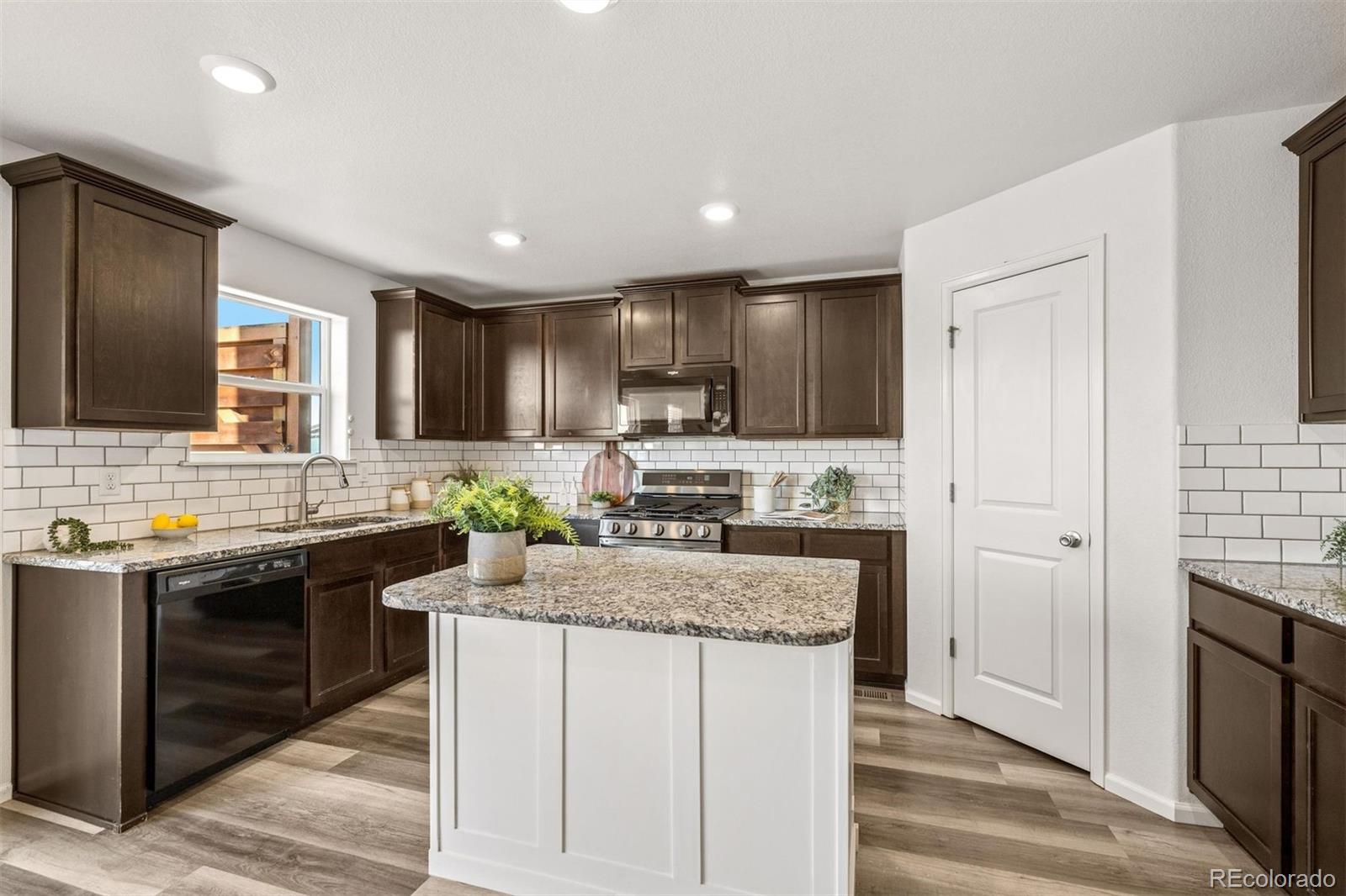 MLS Image #2 for 300  mesa avenue,lochbuie, Colorado