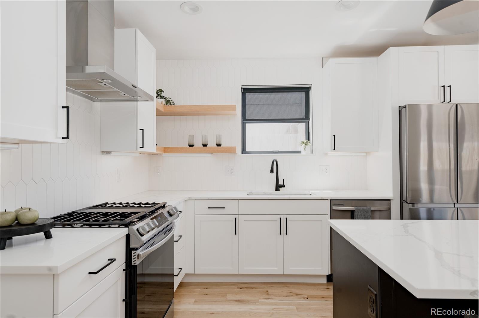 MLS Image #12 for 521  fox street,denver, Colorado