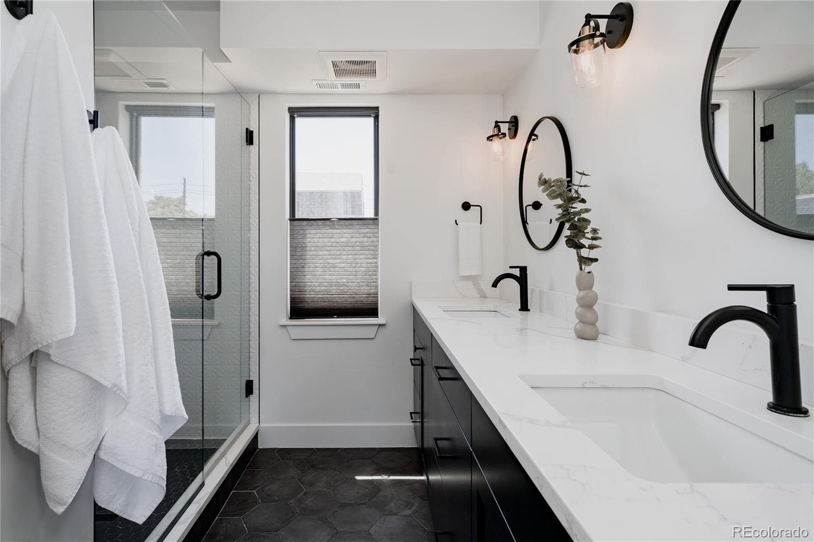 MLS Image #25 for 521  fox street,denver, Colorado