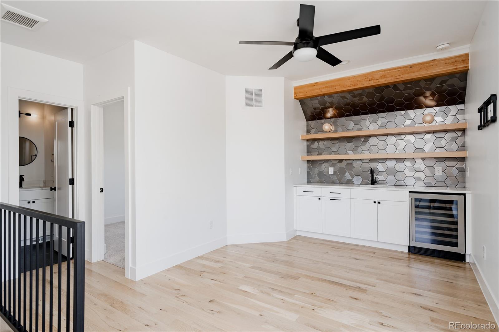 MLS Image #33 for 521  fox street,denver, Colorado