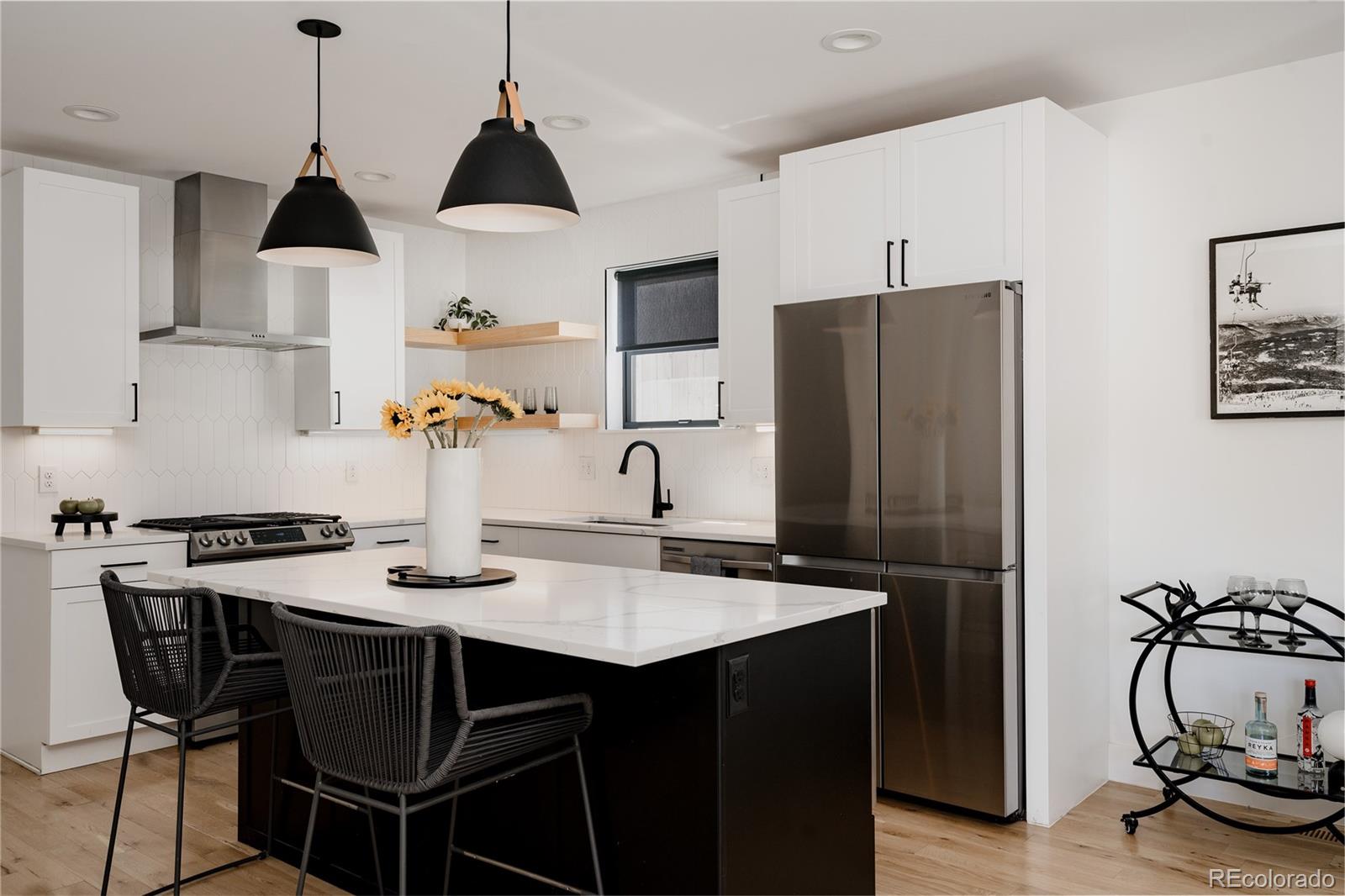 MLS Image #7 for 521  fox street,denver, Colorado