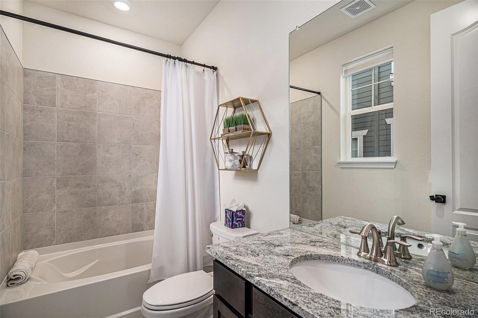 MLS Image #15 for 8772 s wenatchee court,aurora, Colorado