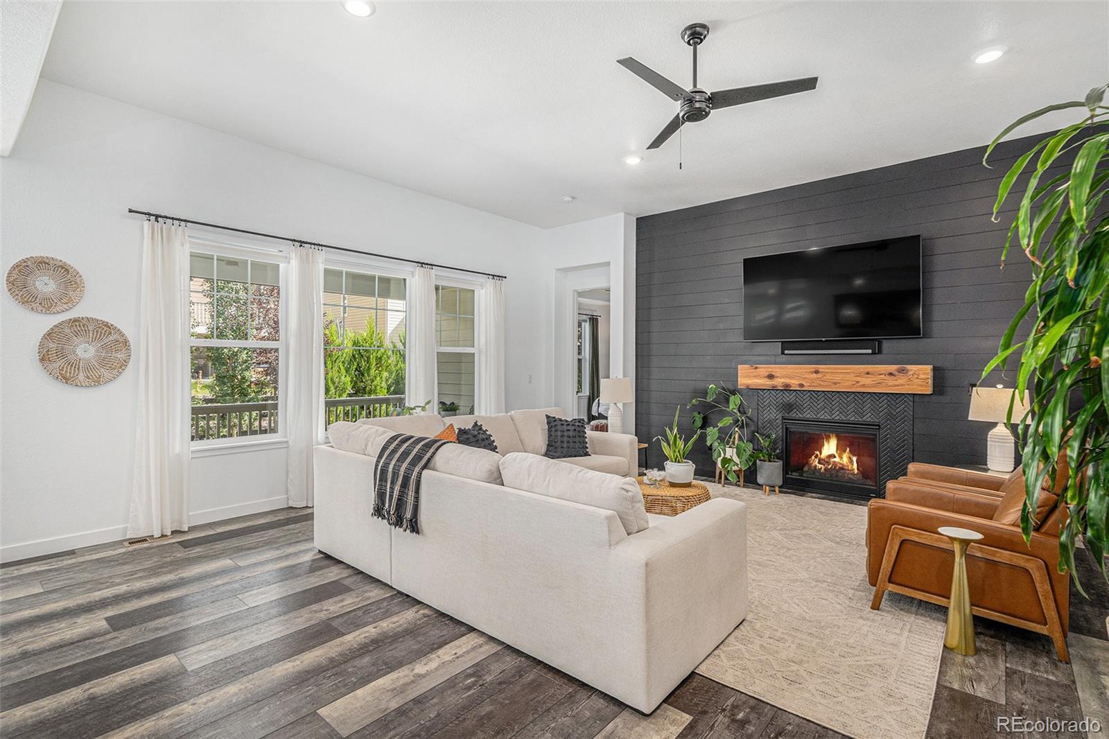MLS Image #2 for 8772 s wenatchee court,aurora, Colorado
