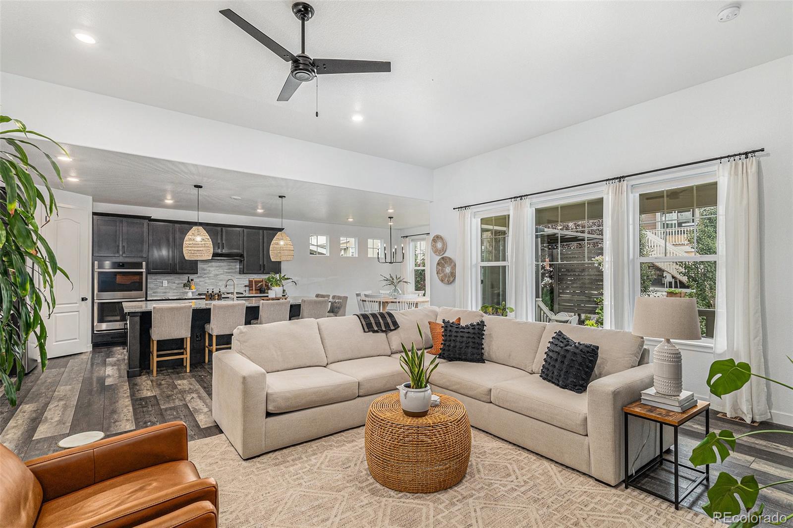 MLS Image #3 for 8772 s wenatchee court,aurora, Colorado