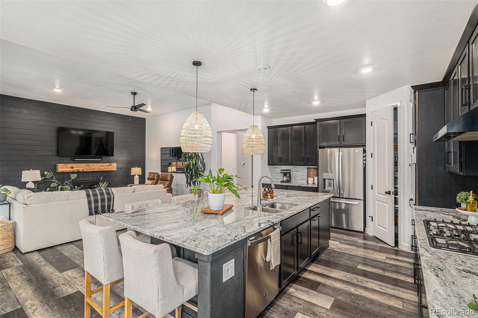 MLS Image #6 for 8772 s wenatchee court,aurora, Colorado