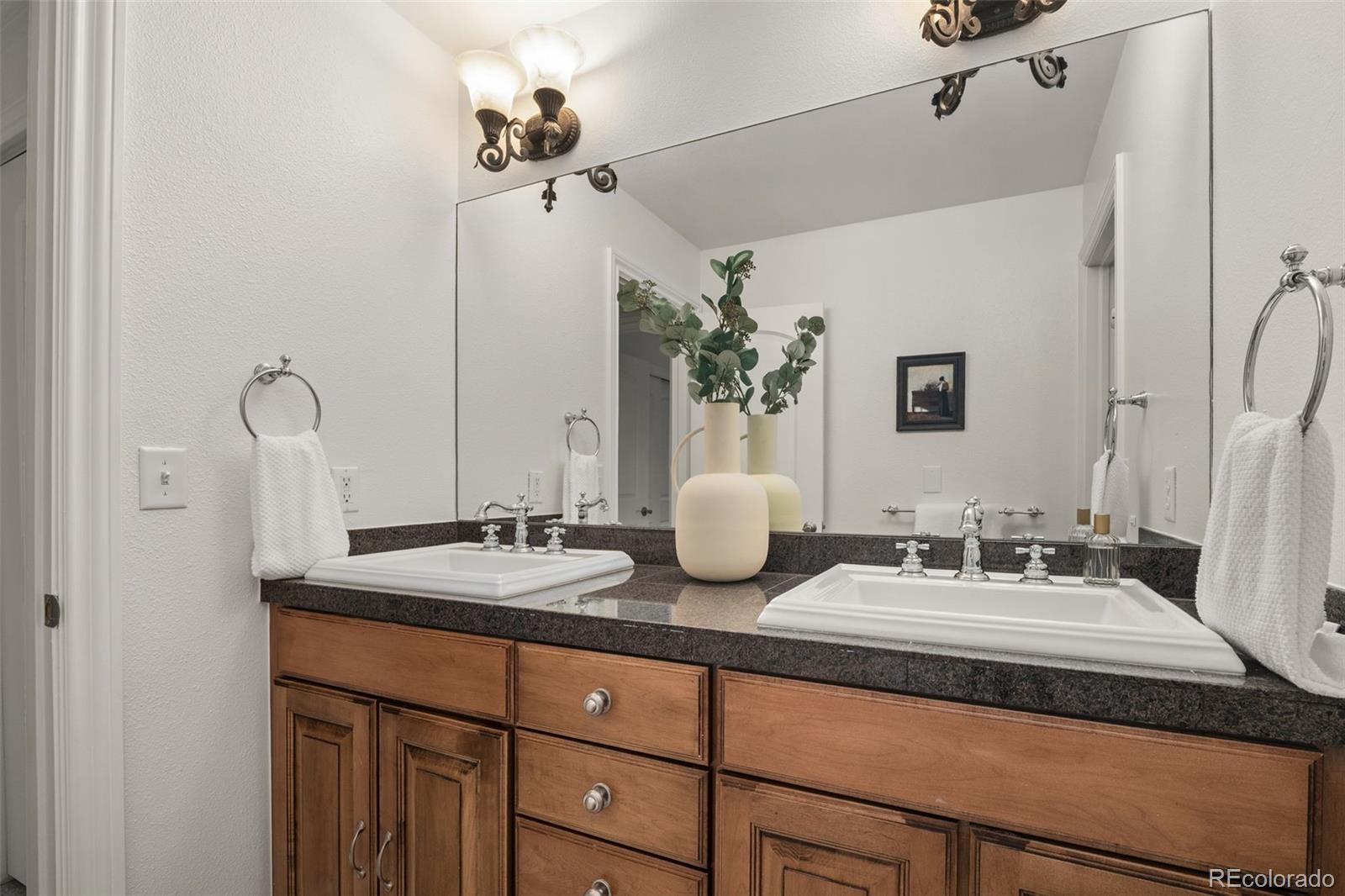 MLS Image #37 for 1075  jersey street,denver, Colorado