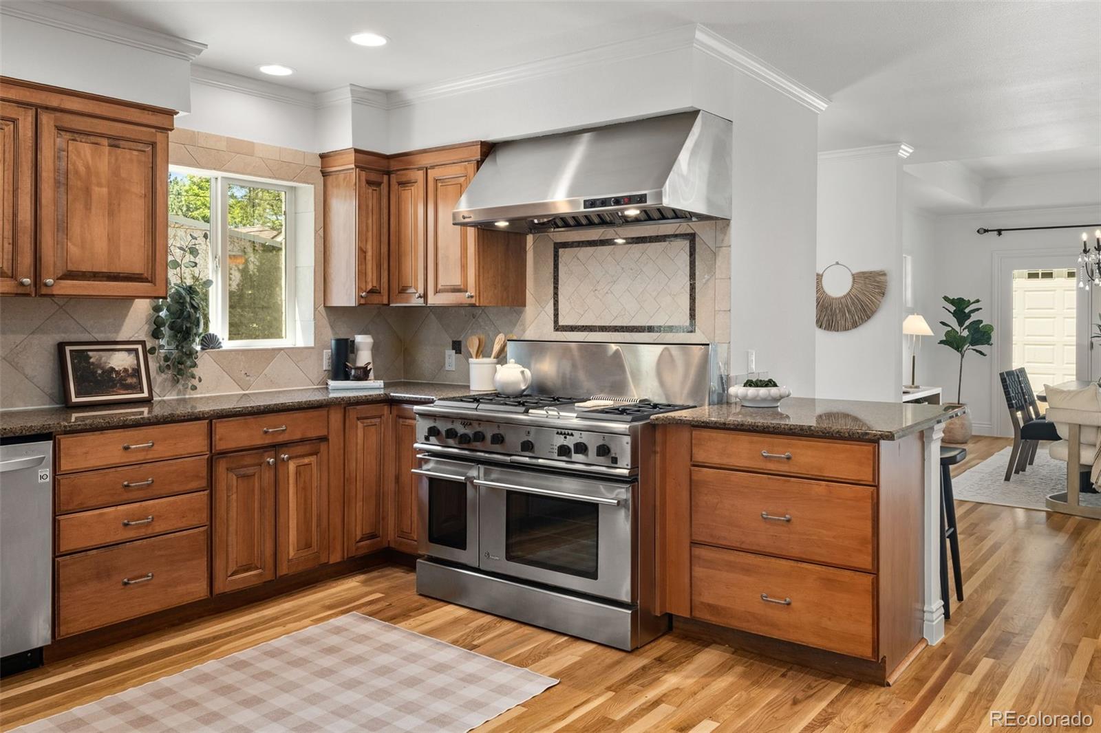 MLS Image #4 for 1075  jersey street,denver, Colorado