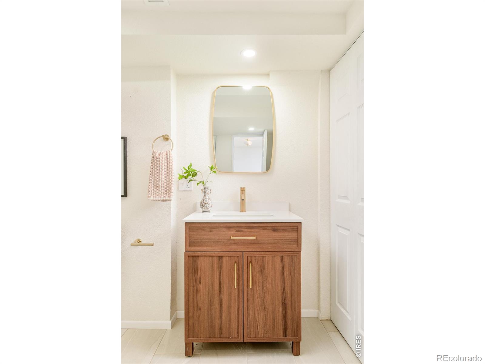 MLS Image #31 for 1989 s kearney way,denver, Colorado