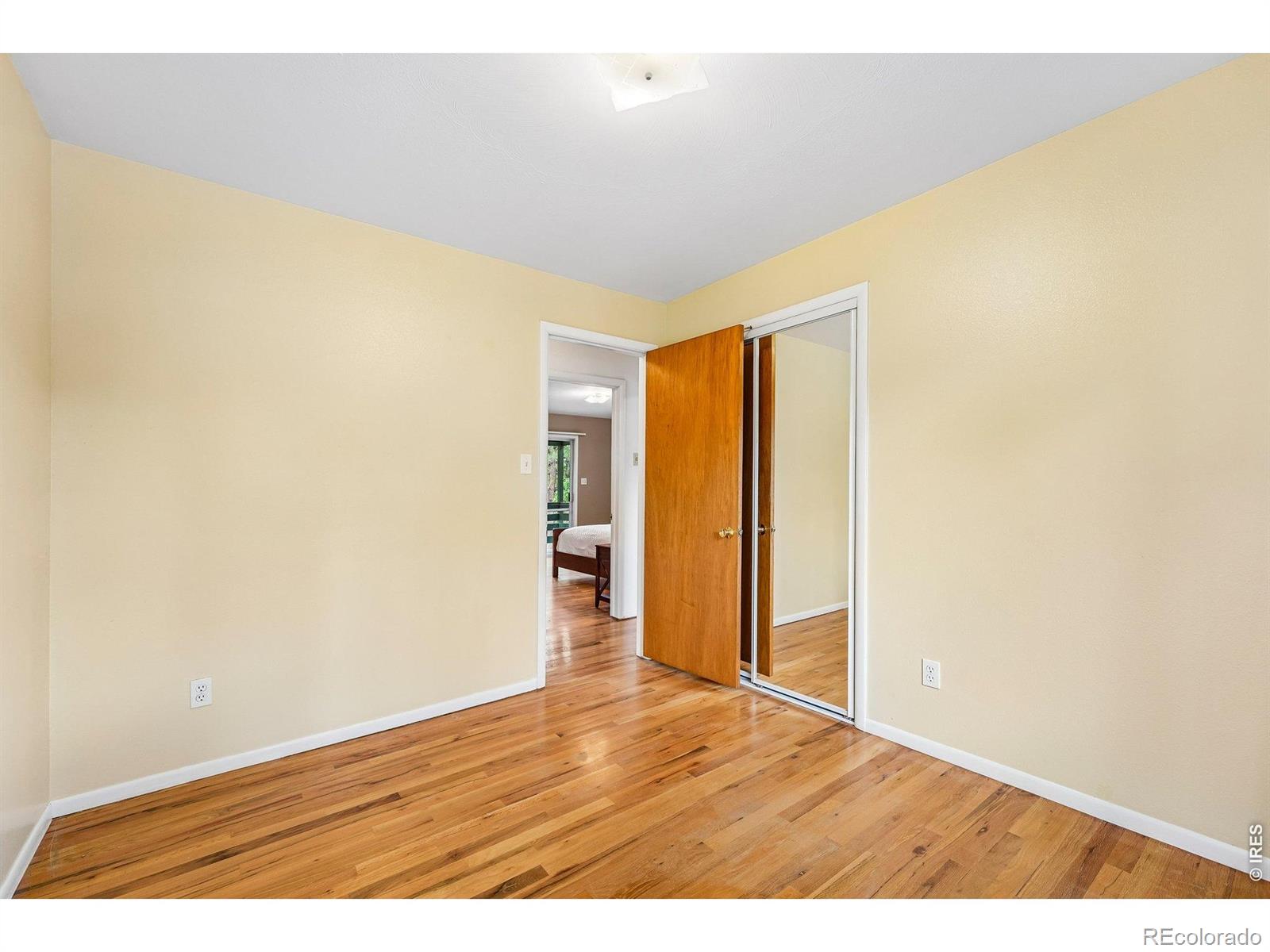 MLS Image #27 for 2720 s chase way,denver, Colorado