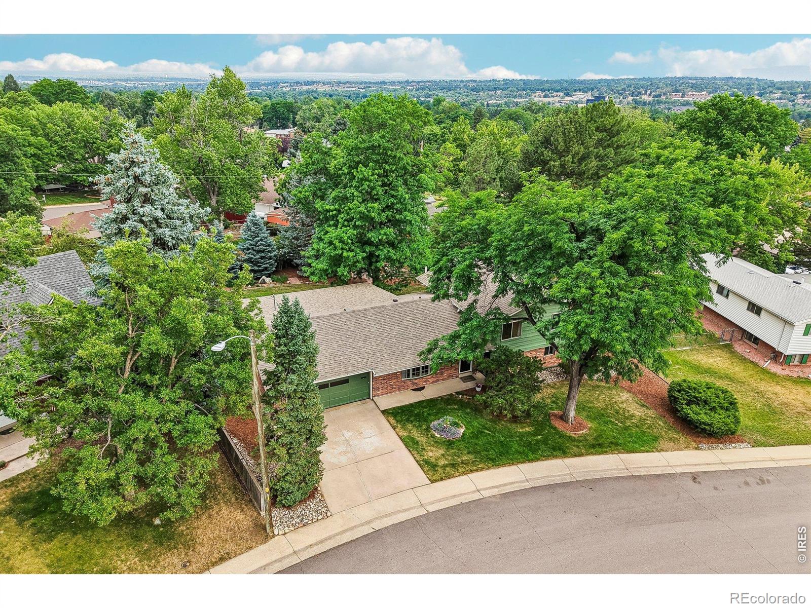 MLS Image #3 for 2720 s chase way,denver, Colorado