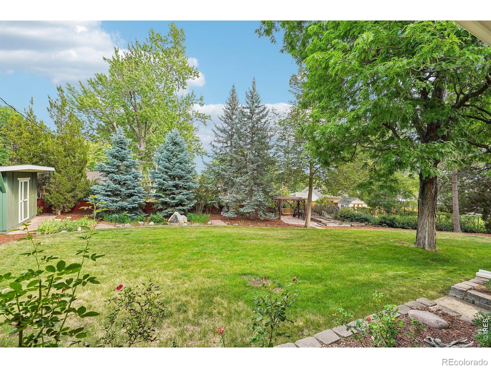 MLS Image #40 for 2720 s chase way,denver, Colorado