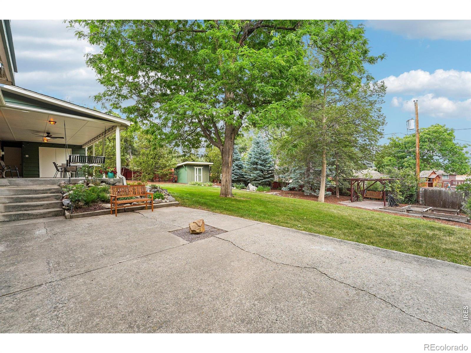 MLS Image #42 for 2720 s chase way,denver, Colorado