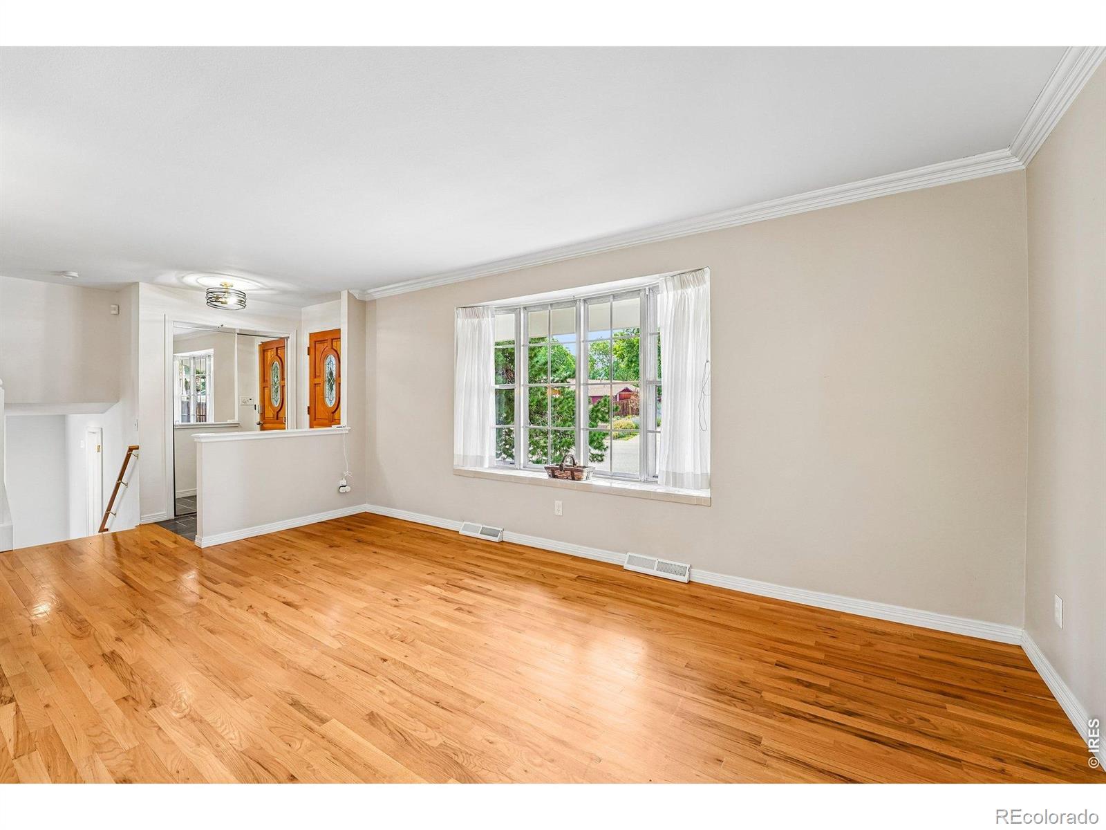 MLS Image #6 for 2720 s chase way,denver, Colorado