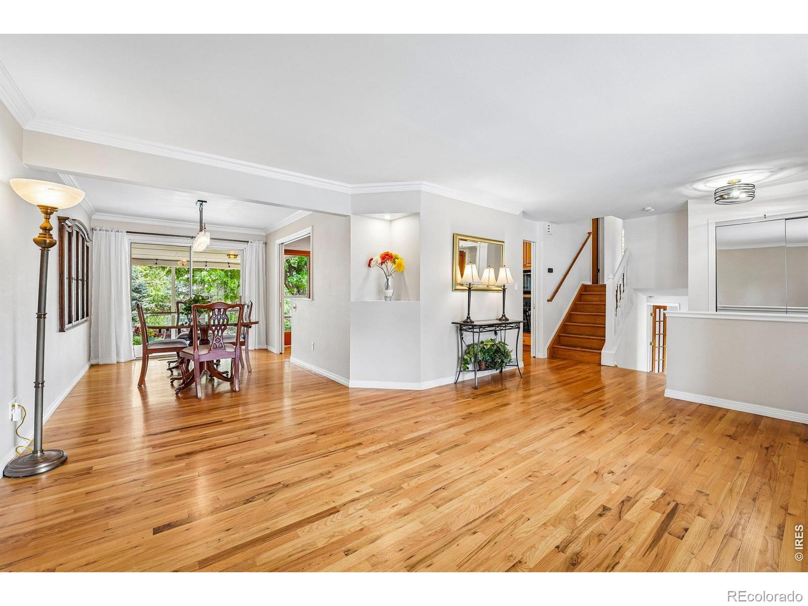 MLS Image #7 for 2720 s chase way,denver, Colorado