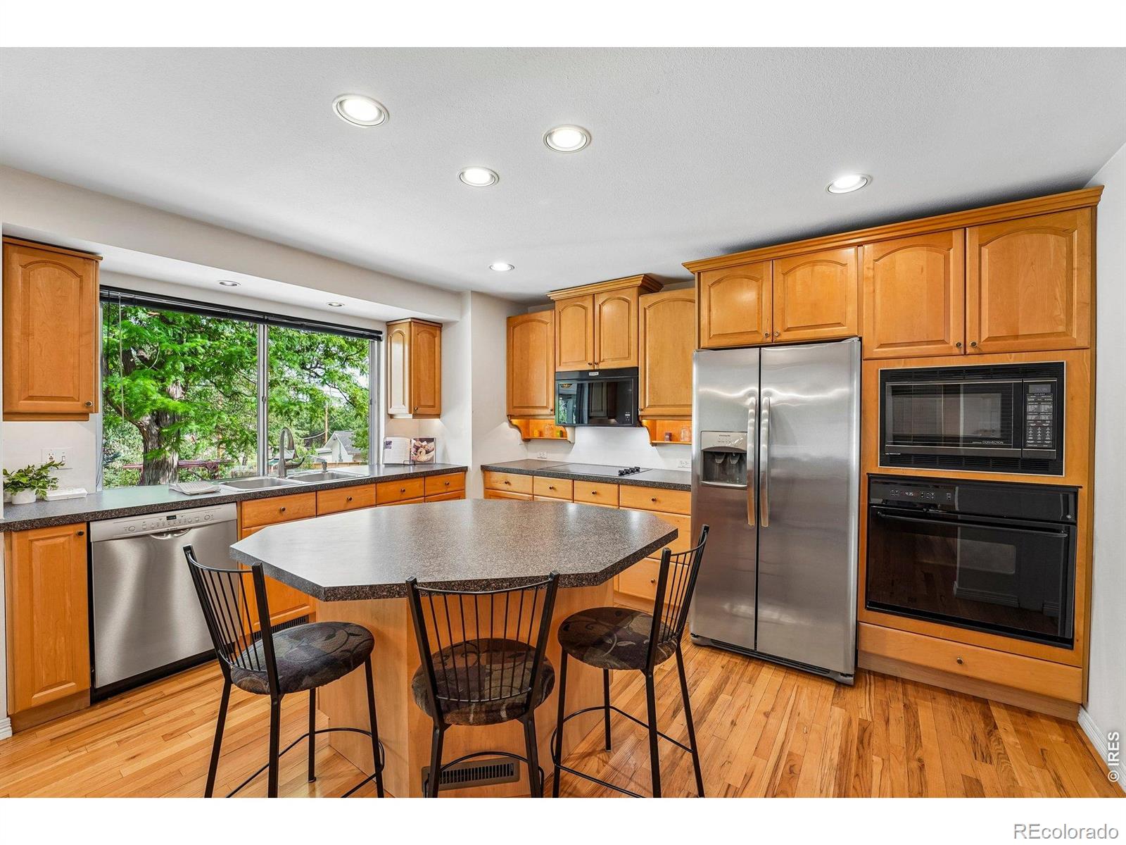 MLS Image #9 for 2720 s chase way,denver, Colorado