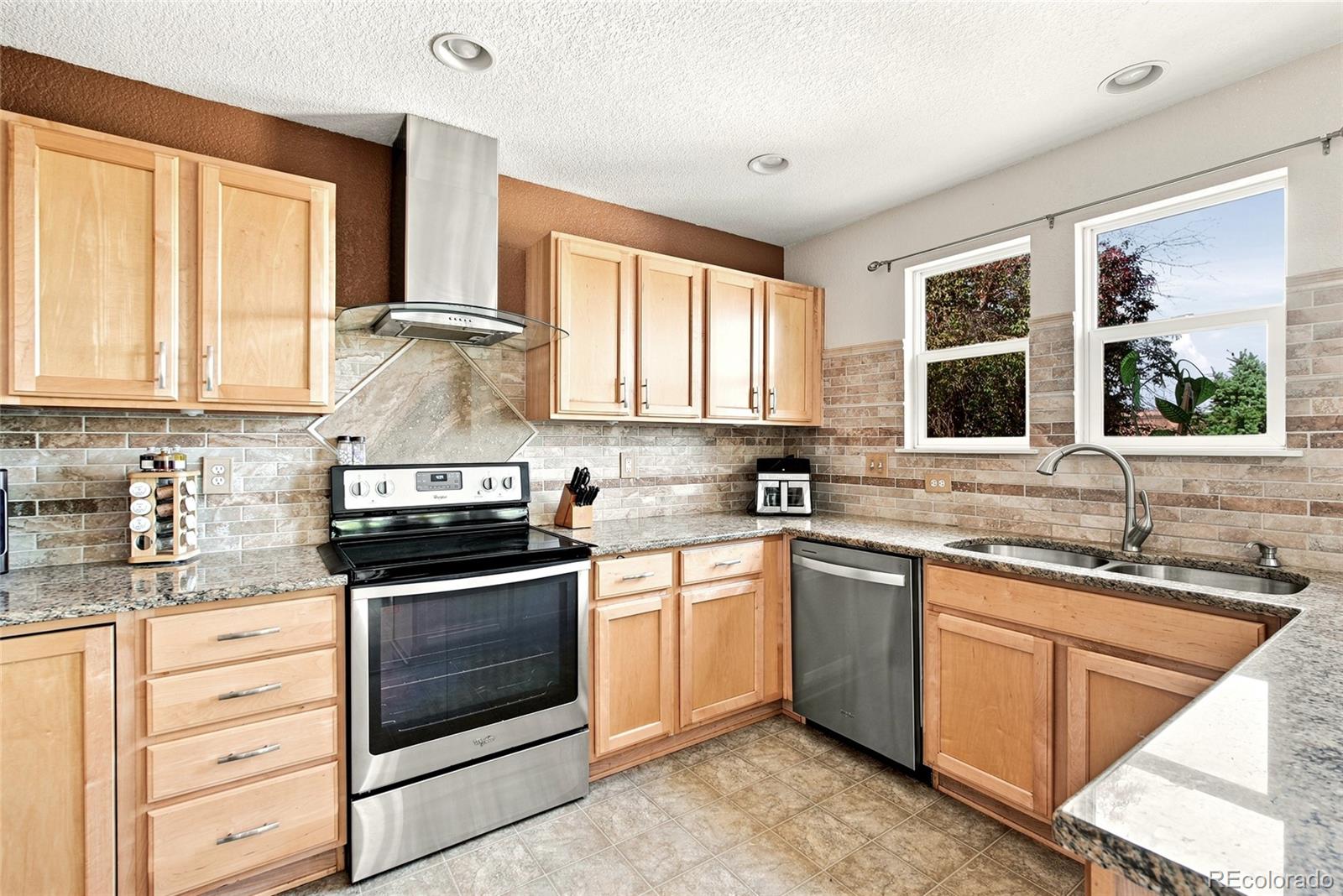 MLS Image #14 for 13520  jason court,denver, Colorado