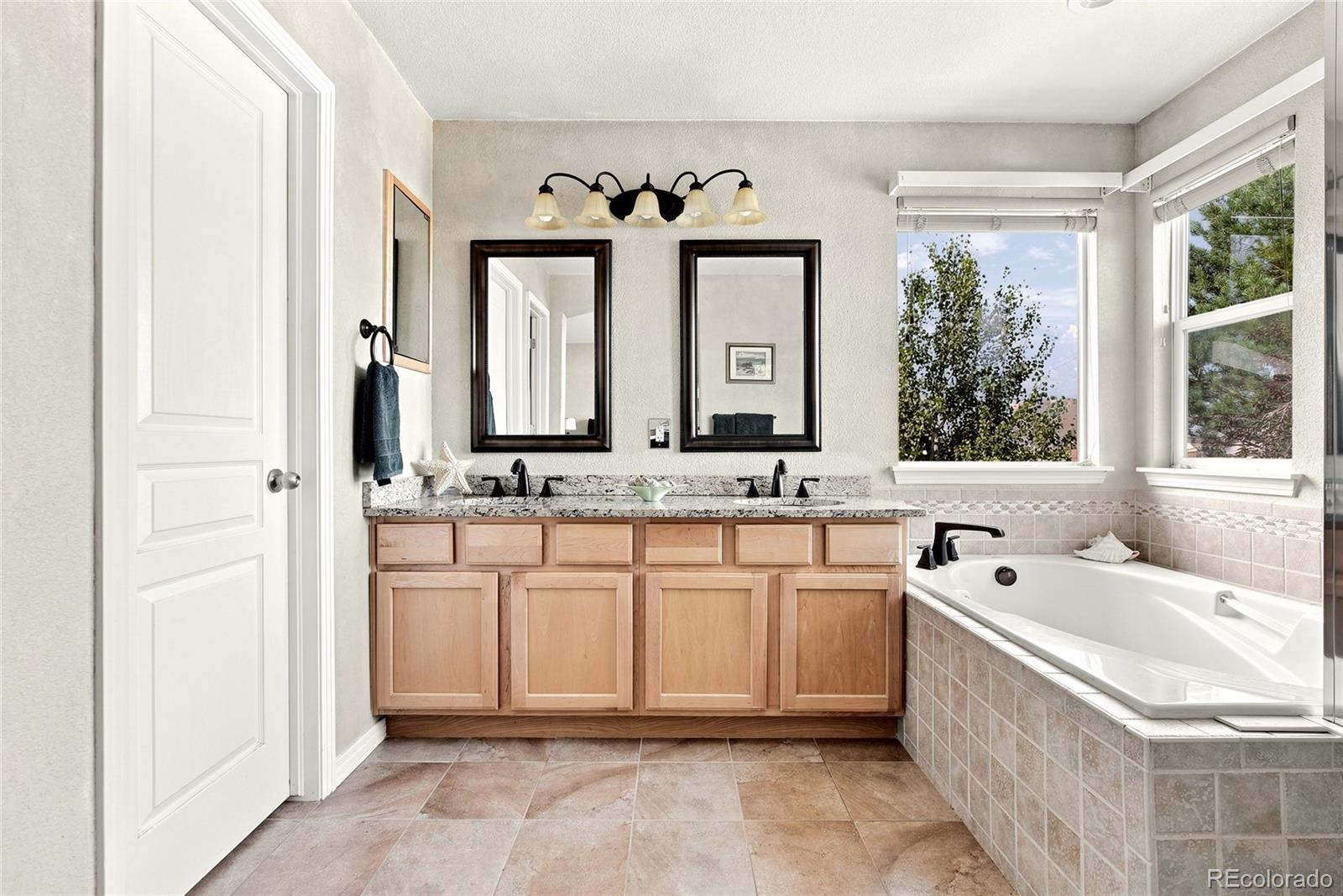MLS Image #18 for 13520  jason court,denver, Colorado