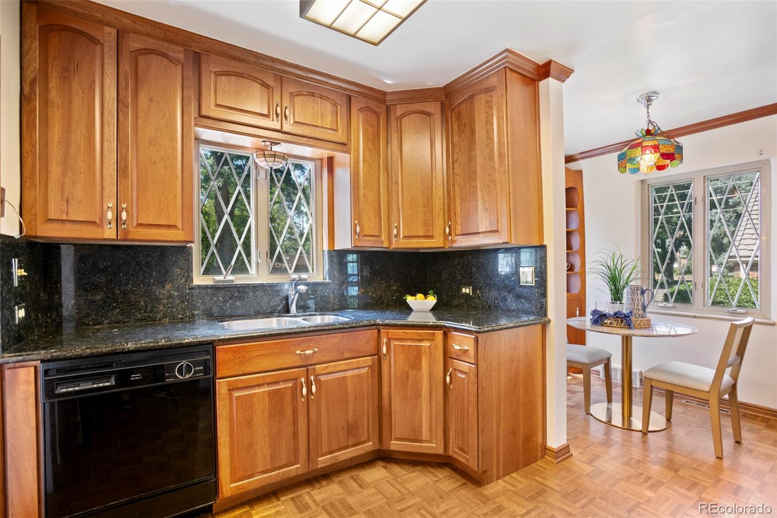 MLS Image #10 for 1651  niagara street,denver, Colorado