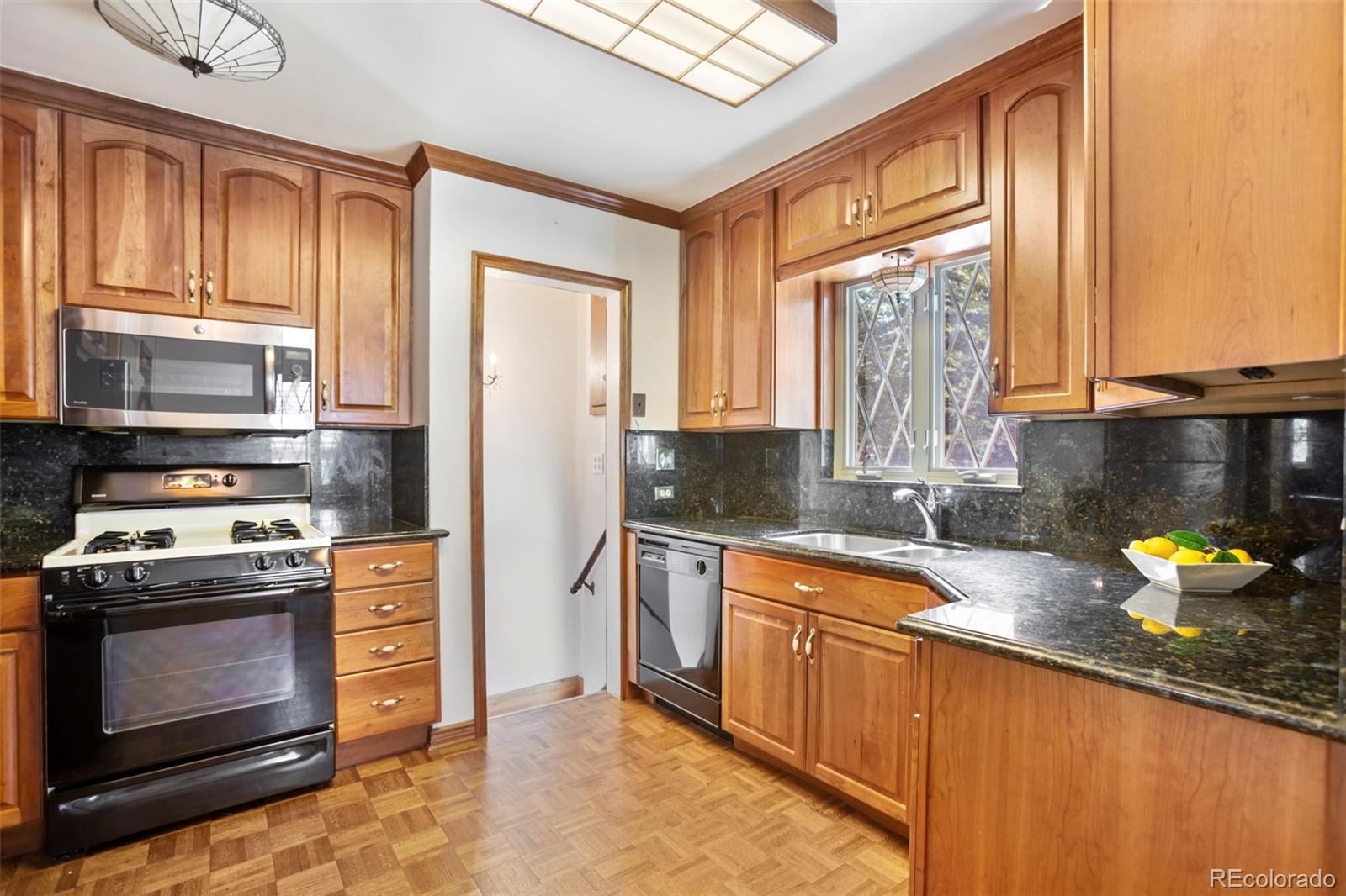 MLS Image #11 for 1651  niagara street,denver, Colorado
