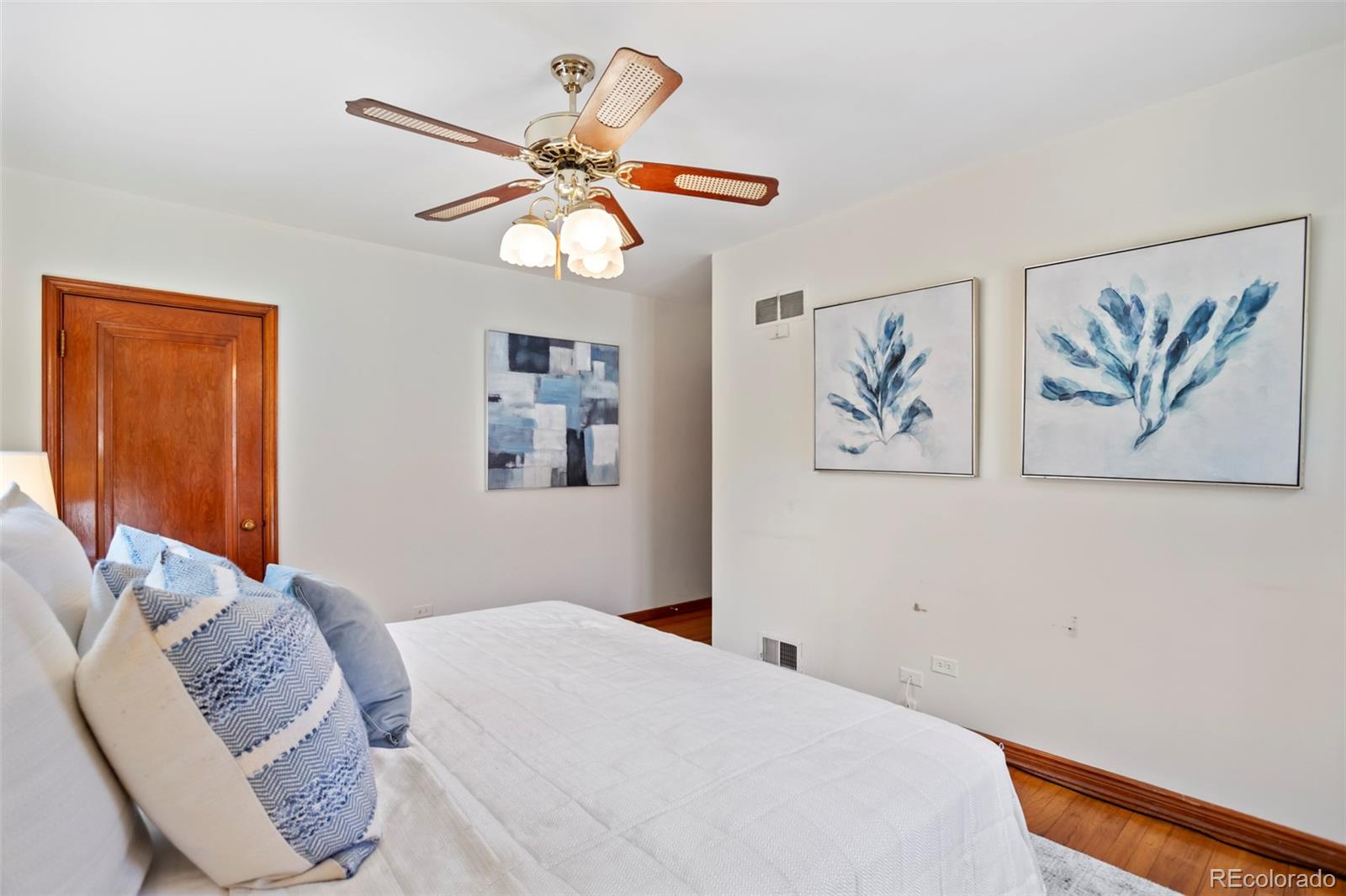 MLS Image #16 for 1651  niagara street,denver, Colorado
