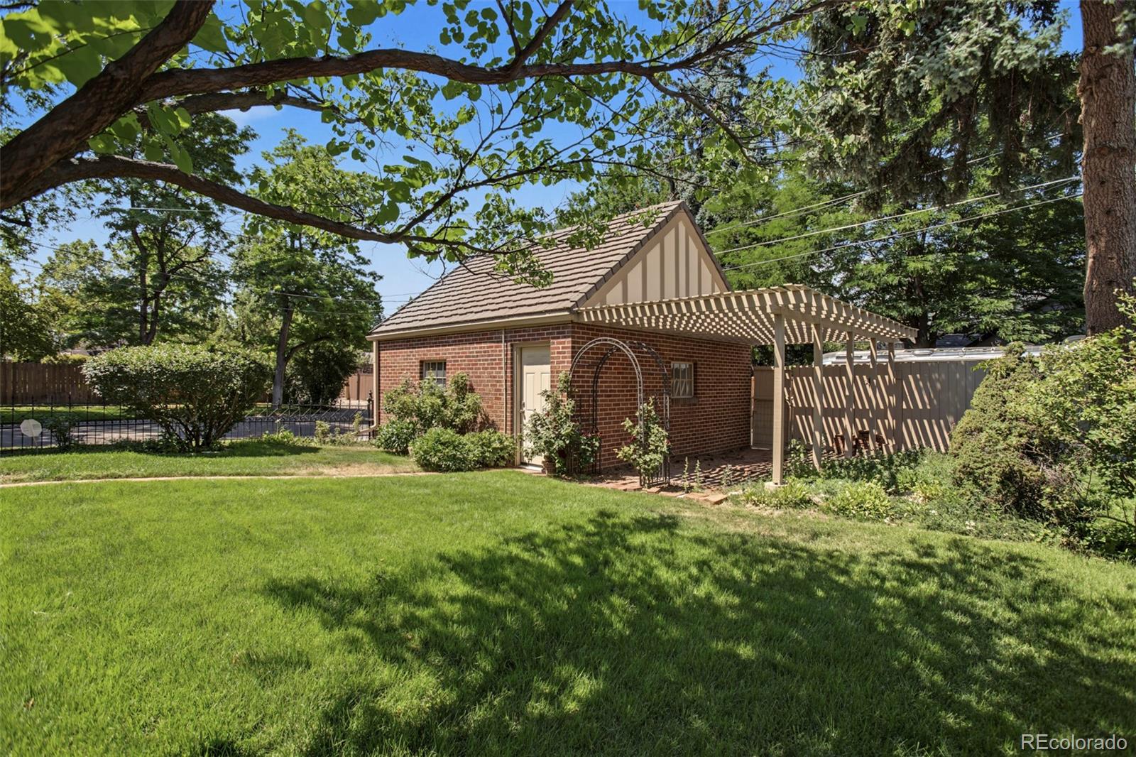 MLS Image #33 for 1651  niagara street,denver, Colorado
